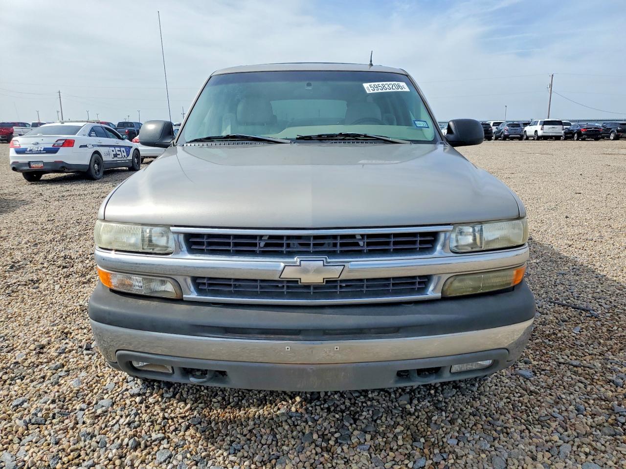 2002 Chevrolet Suburban Tan vin: 1GNEC16Z82J230852