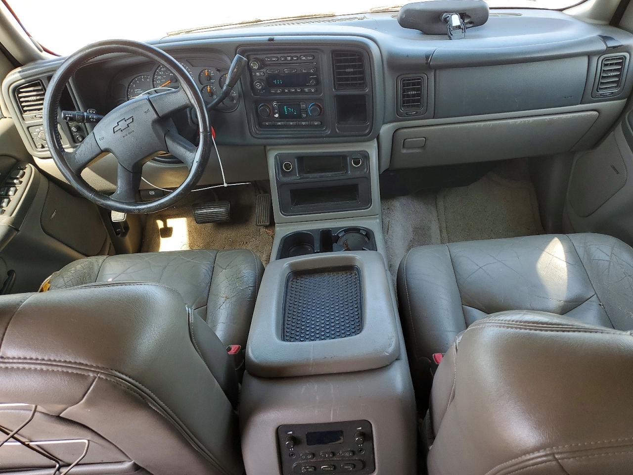 2003 Chevrolet Suburban Maroon vin: 1GNEC16Z83J166829
