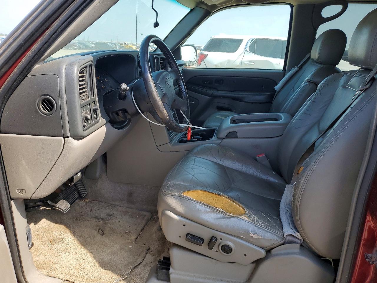 2003 Chevrolet Suburban Maroon vin: 1GNEC16Z83J166829