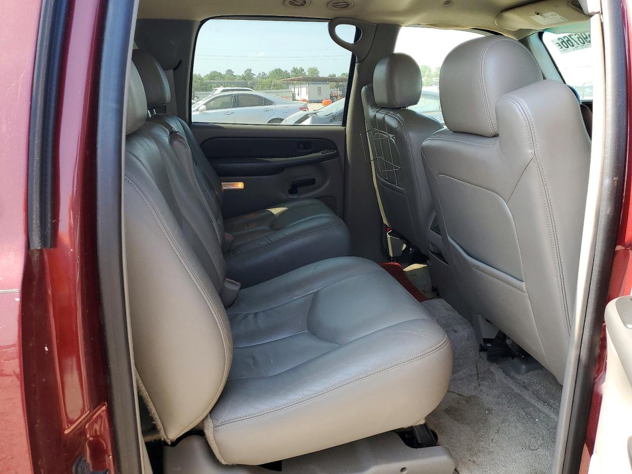 2003 Chevrolet Suburban Maroon vin: 1GNEC16Z83J166829