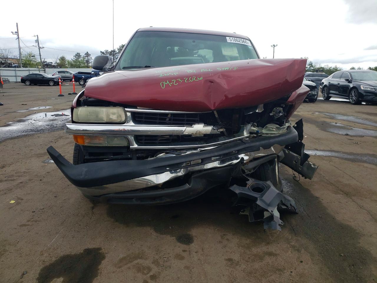 2003 Chevrolet Suburban C1500 Red vin: 1GNEC16Z83J166846