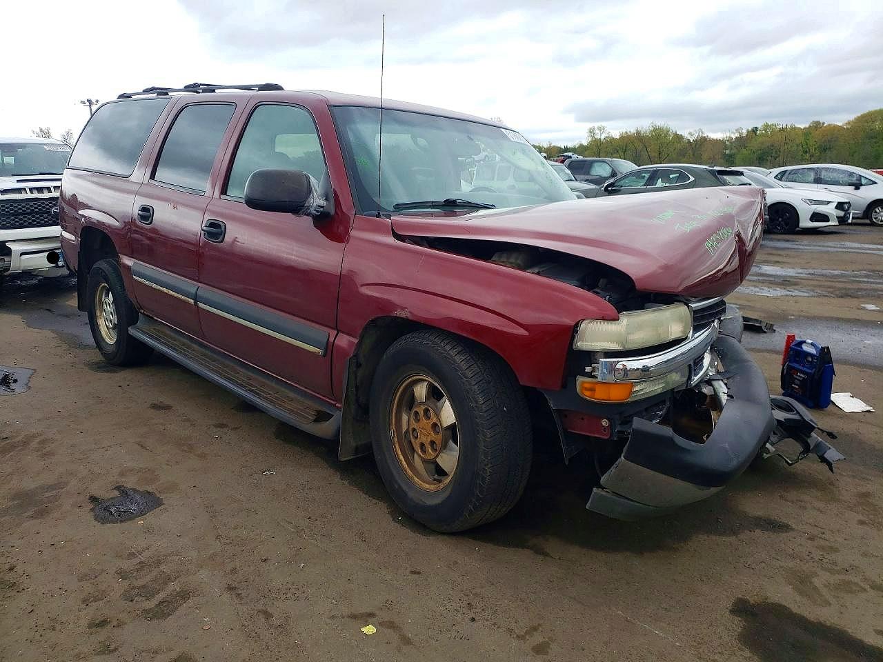 2003 Chevrolet Suburban C1500 Red vin: 1GNEC16Z83J166846