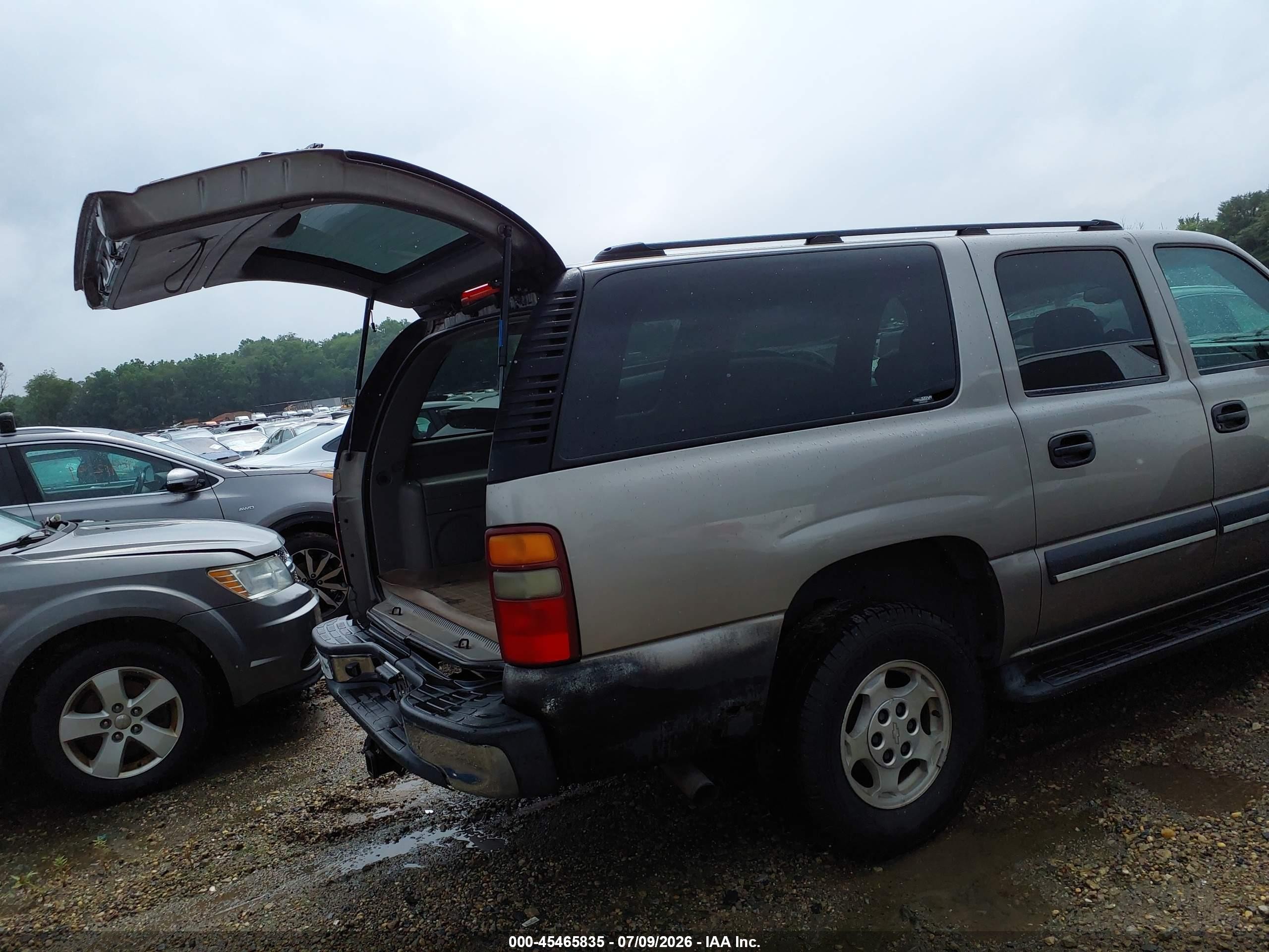 2003 Chevrolet Suburban 1500 Ls Beige vin: 1GNEC16Z83J277400