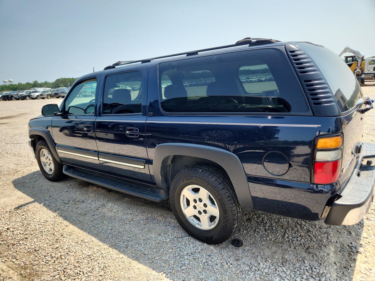 2004 Chevrolet Suburban C1500 Blue vin: 1GNEC16Z84J199122