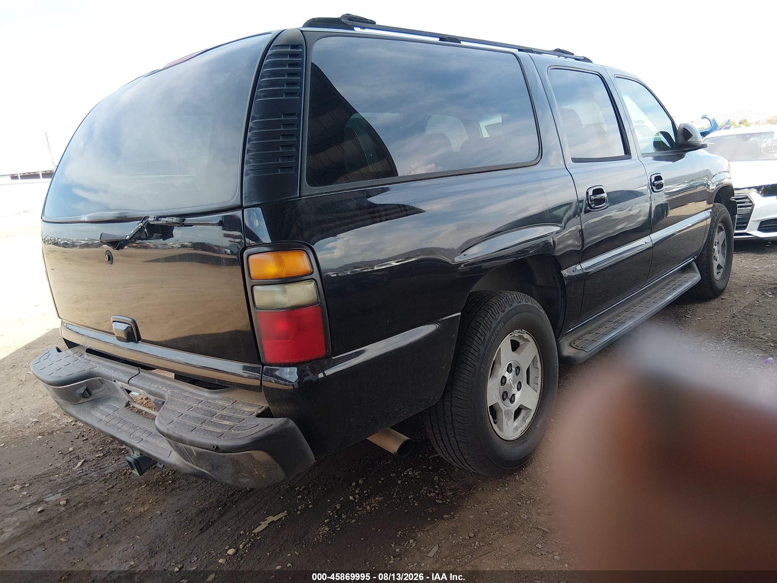 2005 Chevrolet Suburban 1500 Lt Черный vin: 1GNEC16Z85J113499