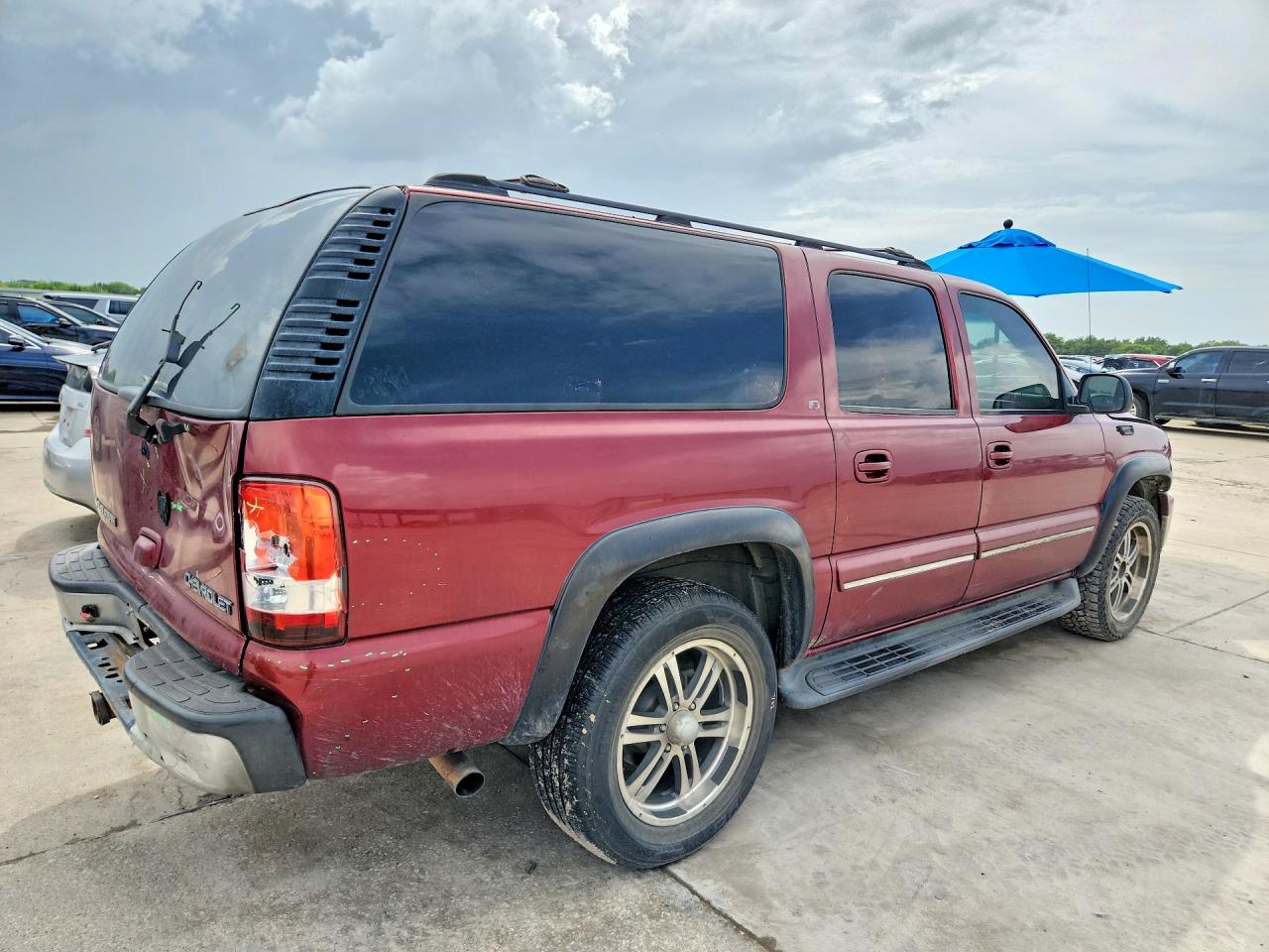 2002 Chevrolet Suburban C1500 Maroon vin: 1GNEC16Z92J230150