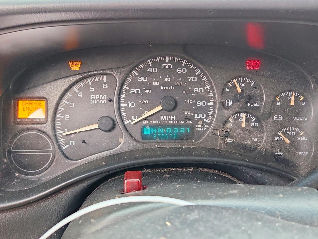 2002 Chevrolet Suburban C1500 Maroon vin: 1GNEC16Z92J230150