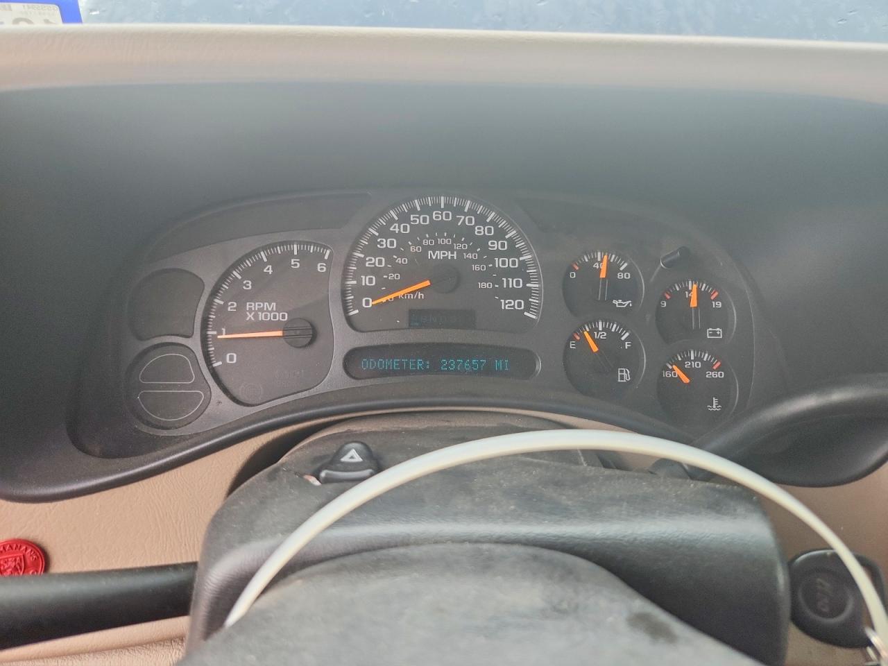 2003 Chevrolet Suburban C1500 Blue vin: 1GNEC16Z93J129157