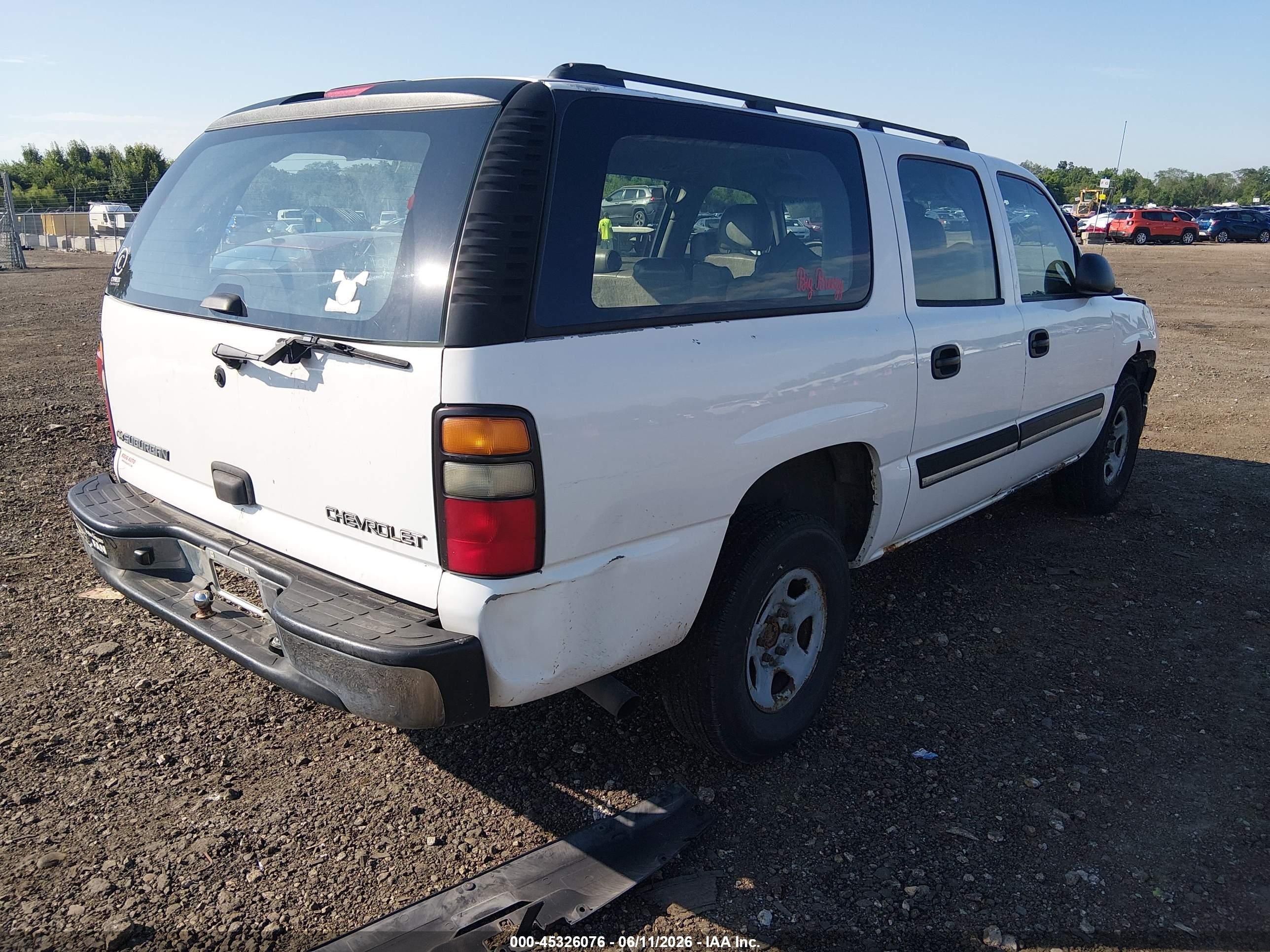 2005 Chevrolet Suburban 1500 Ls White vin: 1GNEC16Z95J242559