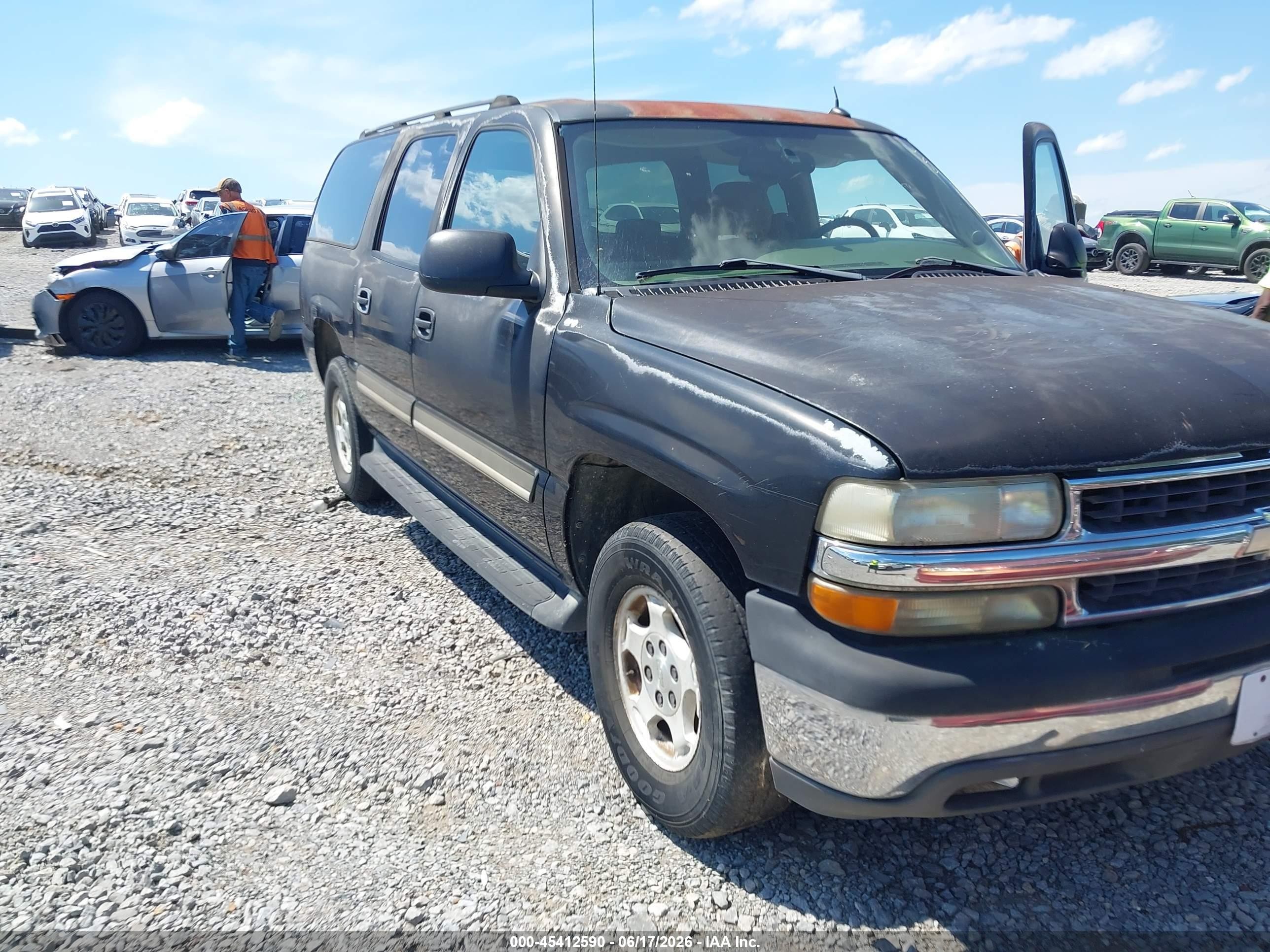 2005 Chevrolet Suburban 1500 Ls Black vin: 1GNEC16ZX5J189936