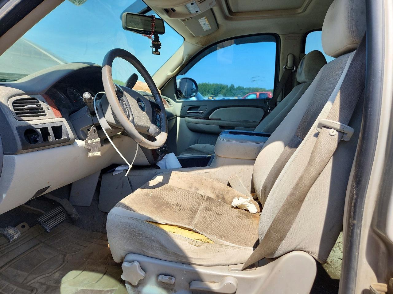 2009 Chevrolet Tahoe C1500 Lt Tan vin: 1GNEC23319R206023