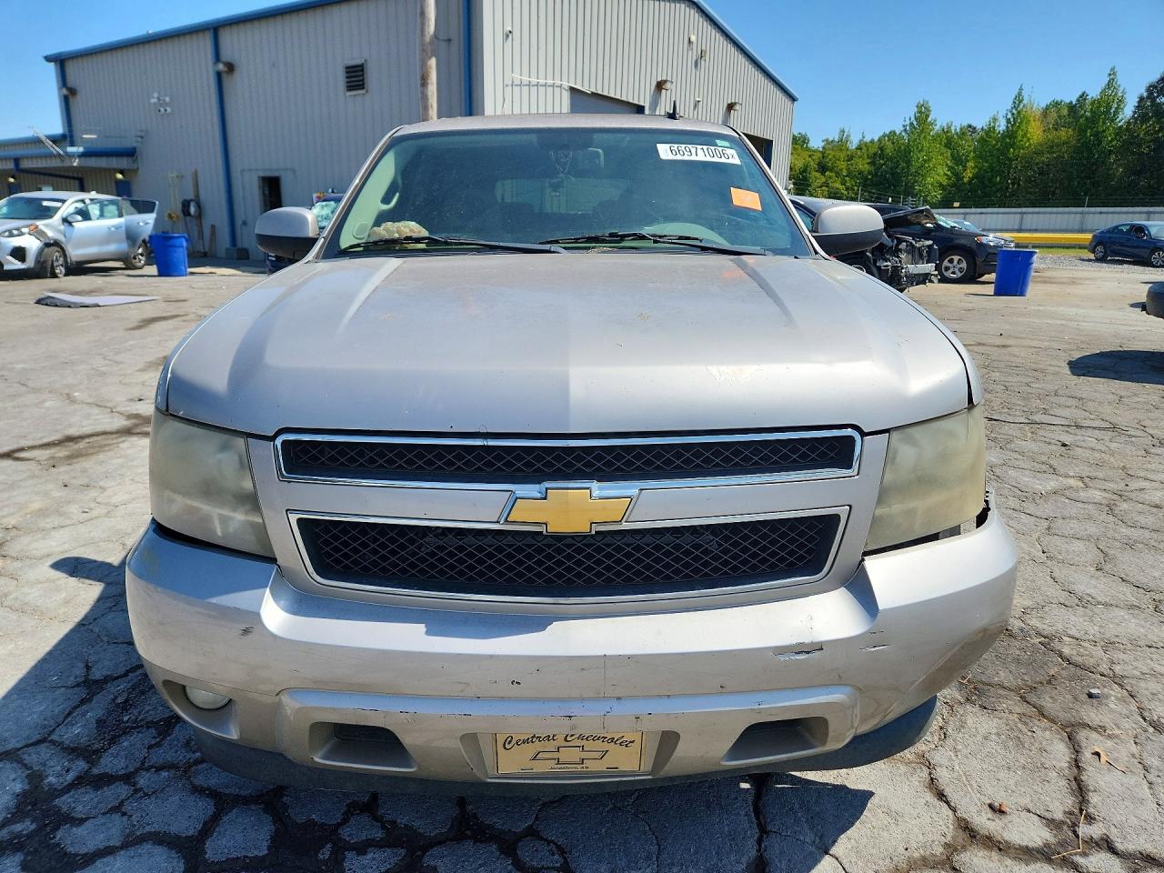 2009 Chevrolet Tahoe C1500 Lt Tan vin: 1GNEC23319R206023