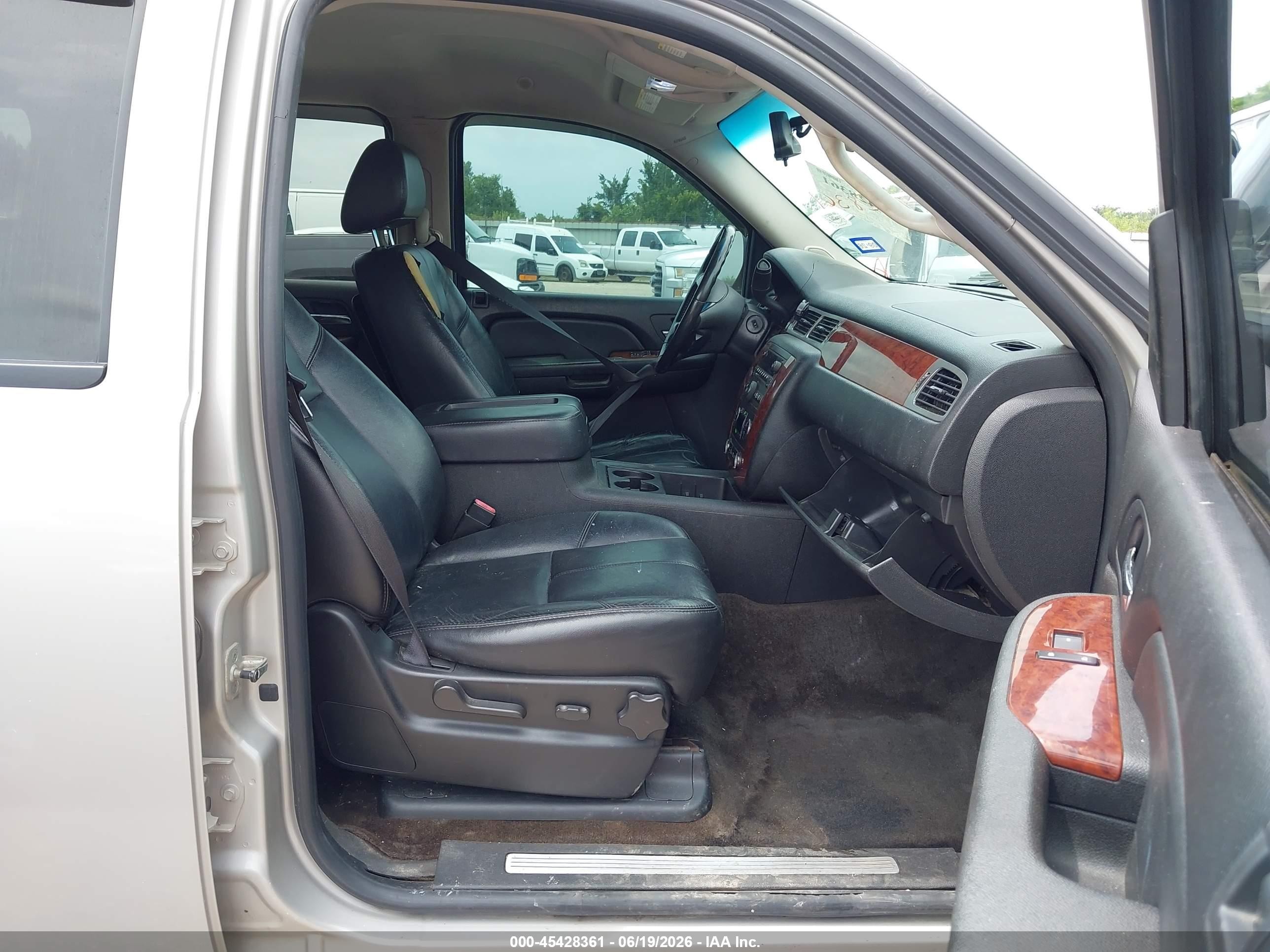2009 Chevrolet Tahoe Lt2 Gold vin: 1GNEC23329R199700