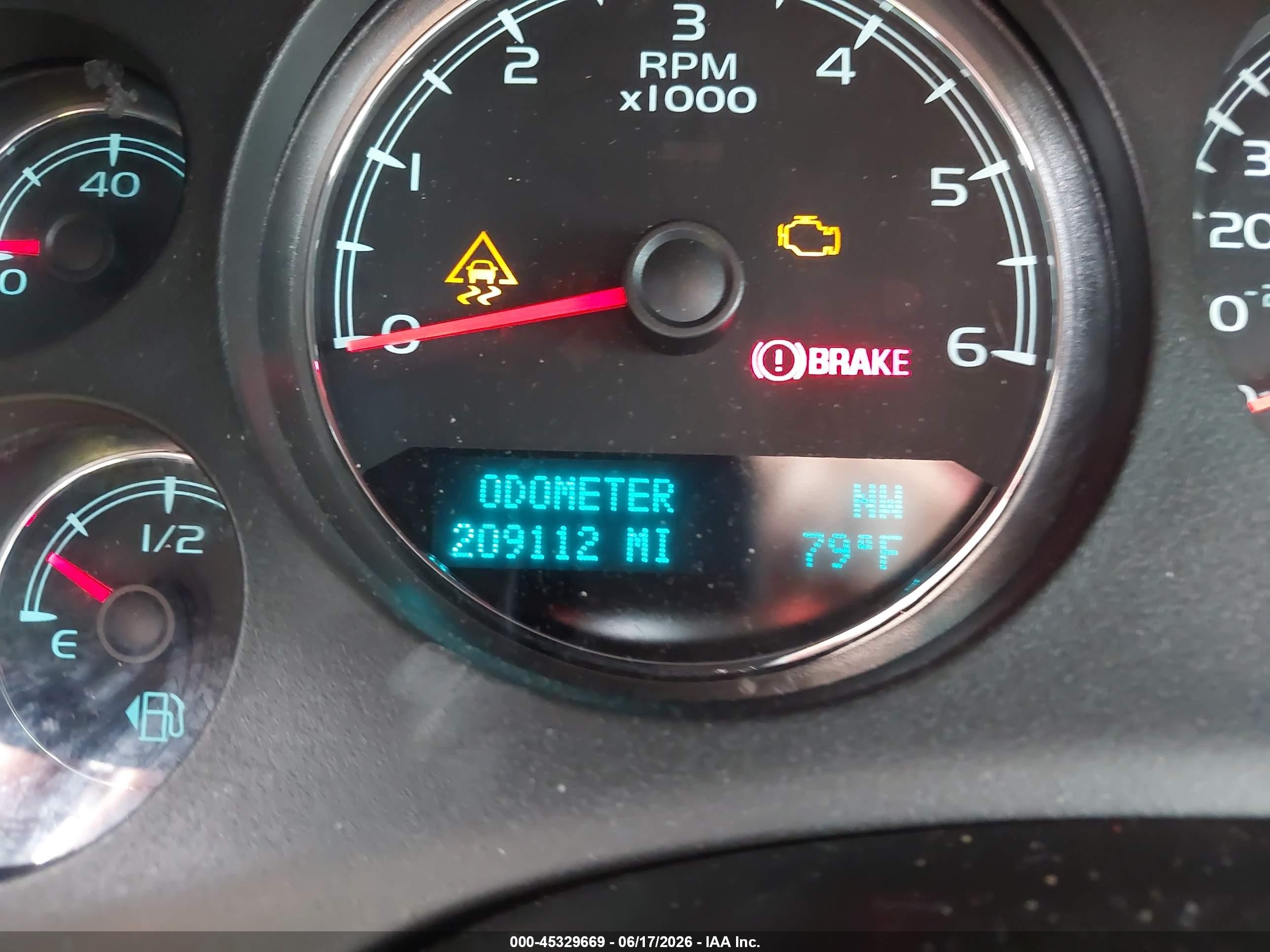 2009 Chevrolet Tahoe Lt1 Silver vin: 1GNEC23329R260012