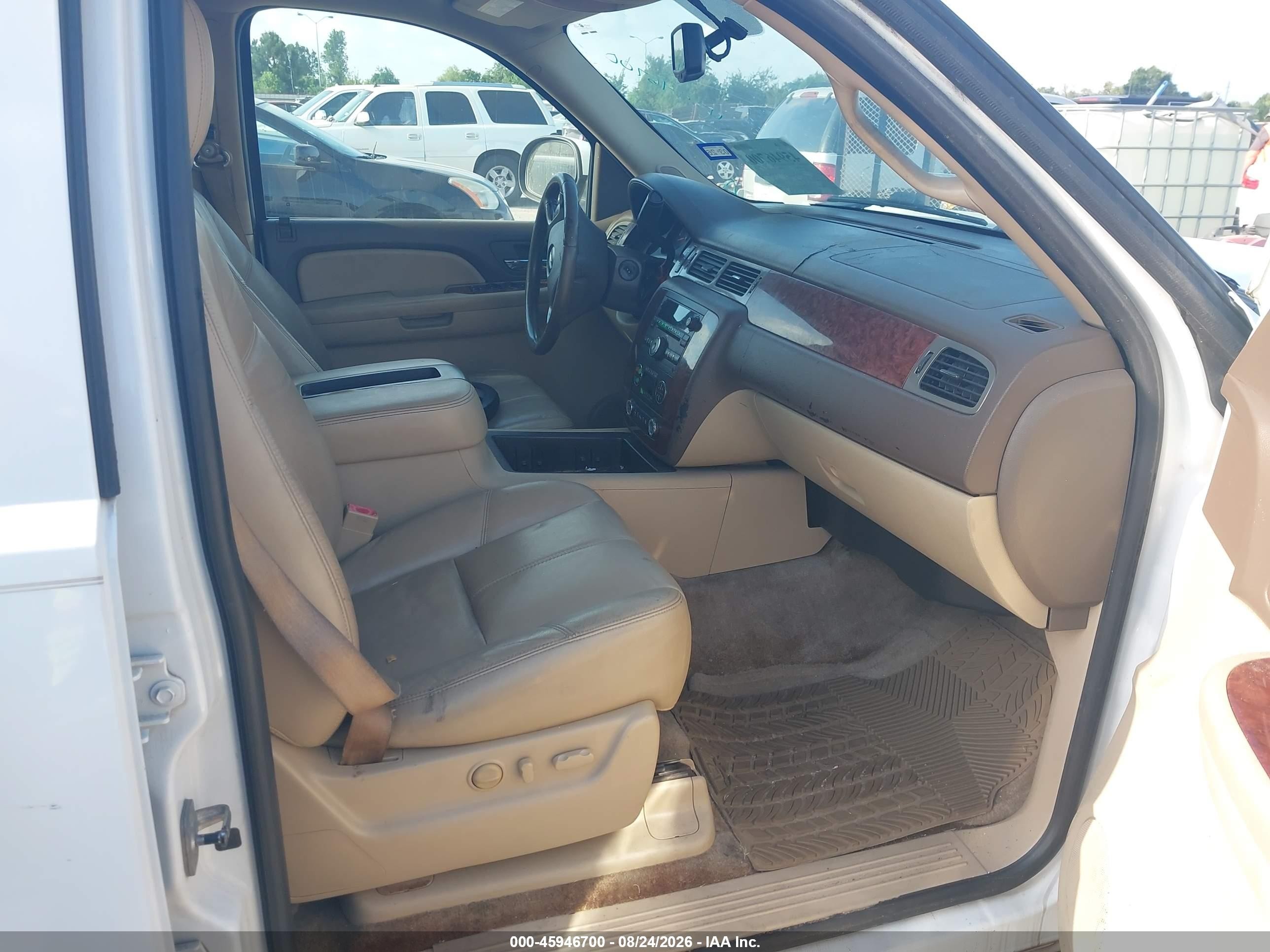 2009 Chevrolet Tahoe Lt2 Белый vin: 1GNEC23369R281560