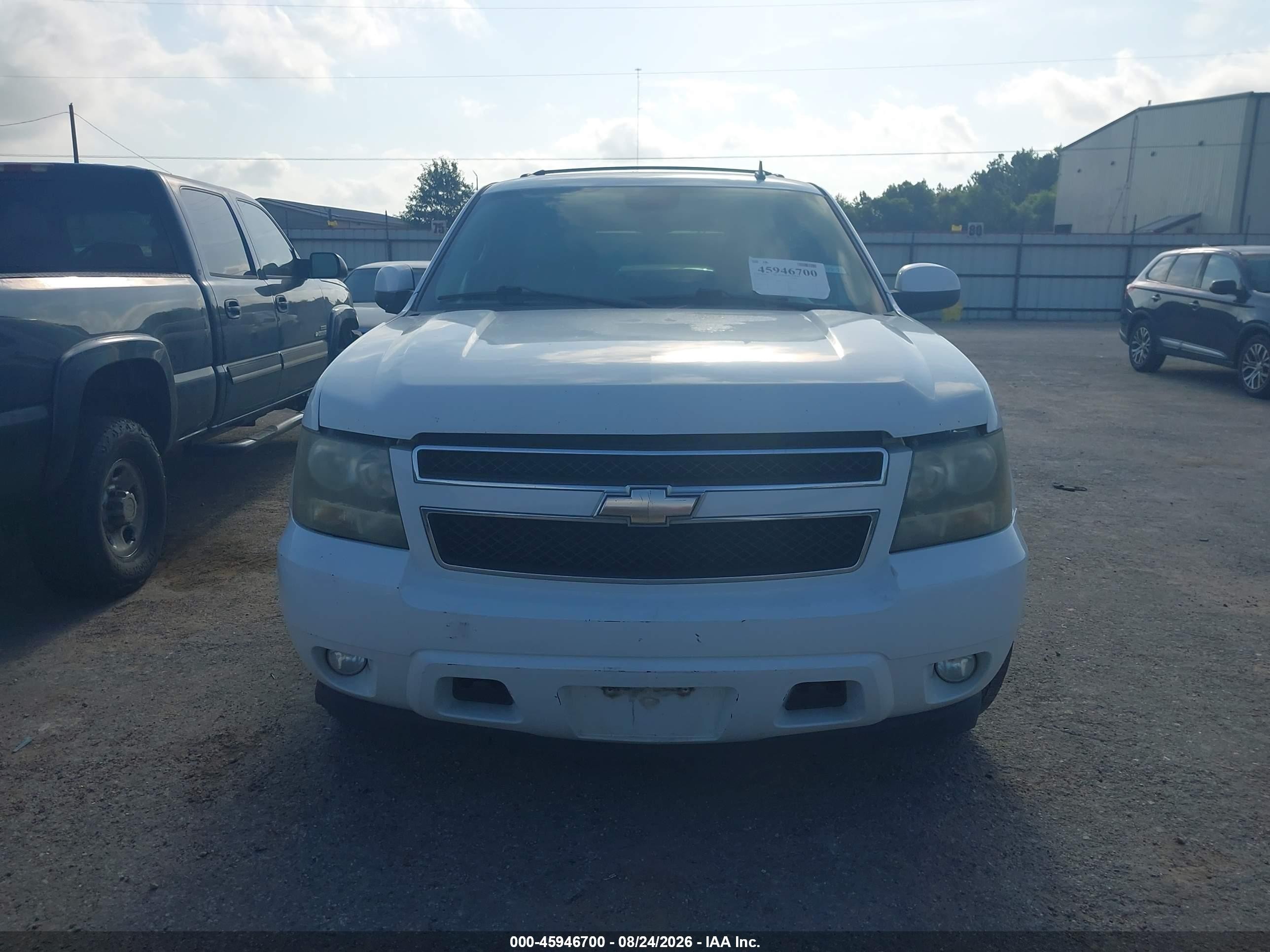 2009 Chevrolet Tahoe Lt2 Белый vin: 1GNEC23369R281560