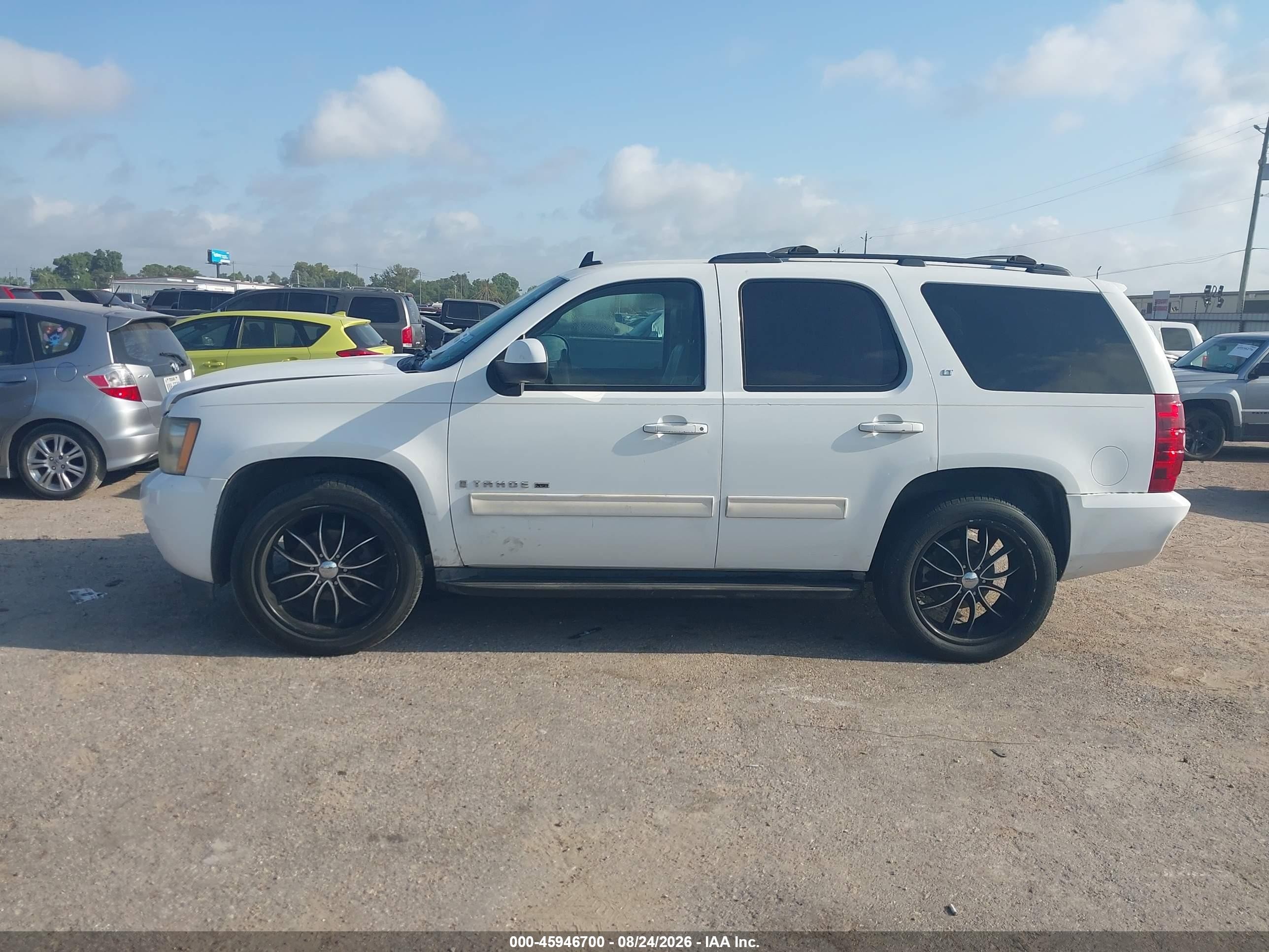 2009 Chevrolet Tahoe Lt2 Белый vin: 1GNEC23369R281560
