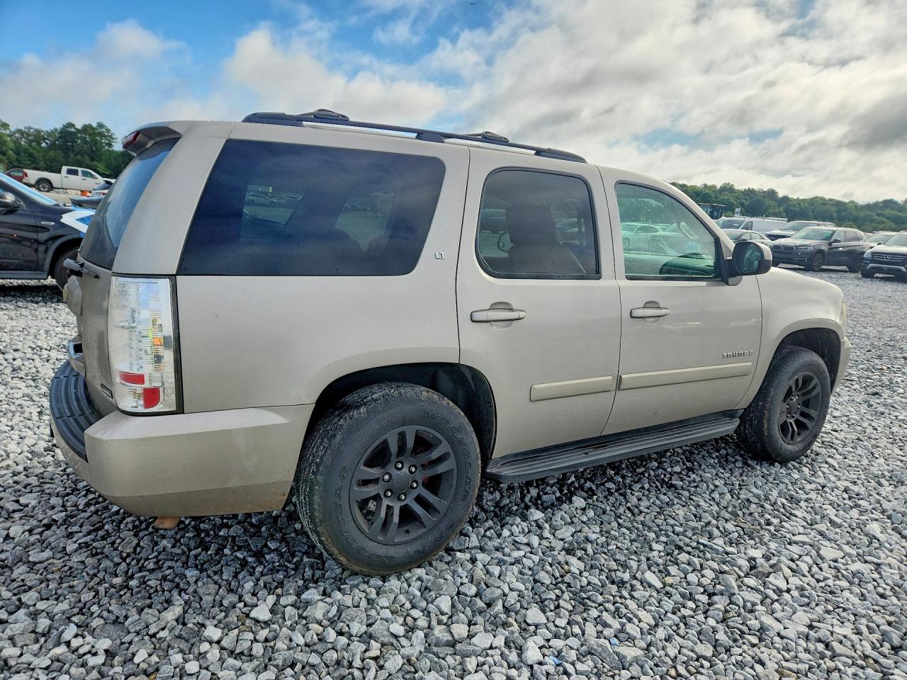 2009 Chevrolet Tahoe C1500 Lt Beige vin: 1GNEC23379R222663
