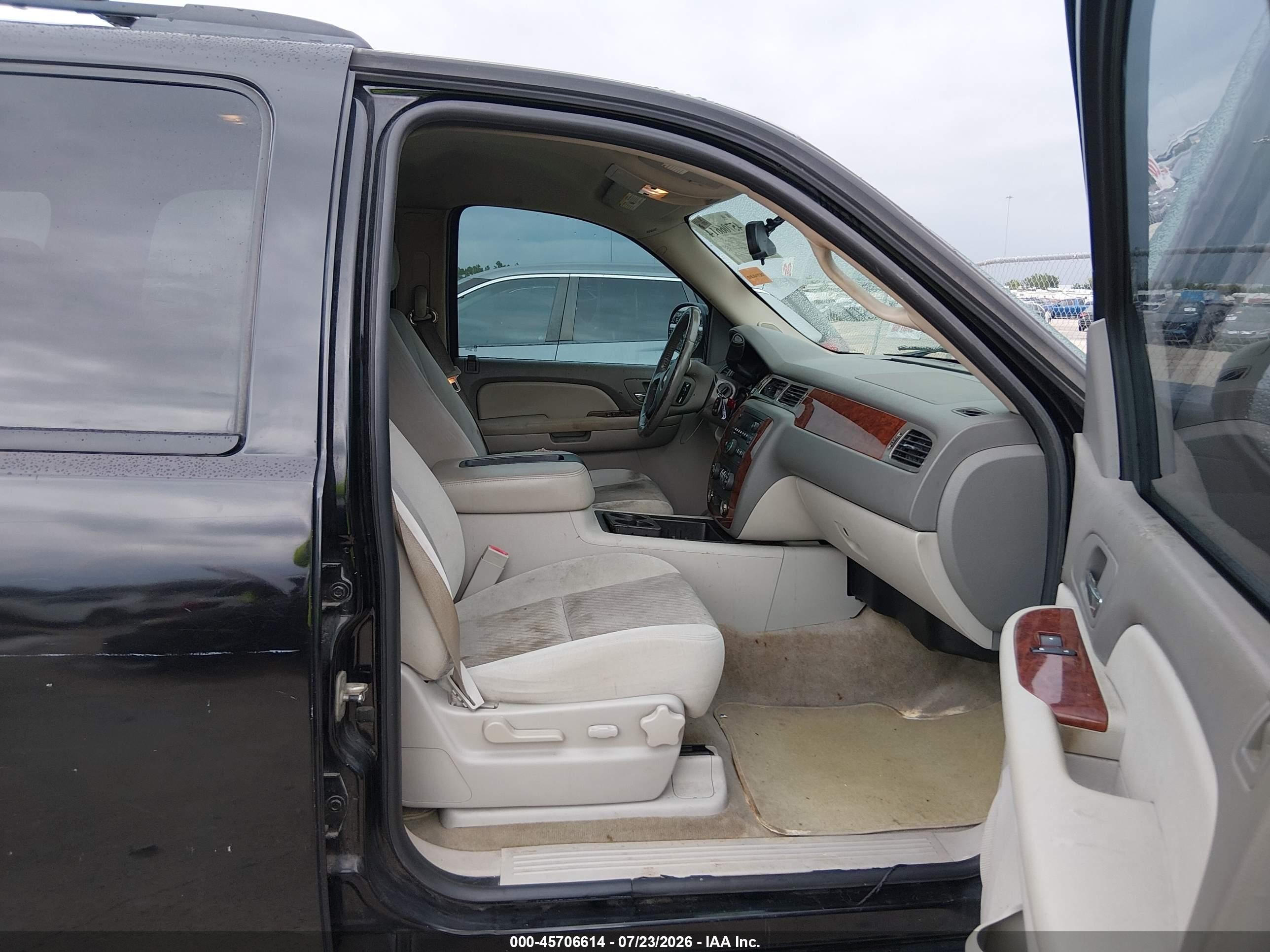 2009 Chevrolet Tahoe Lt1 Черный vin: 1GNEC23379R232397