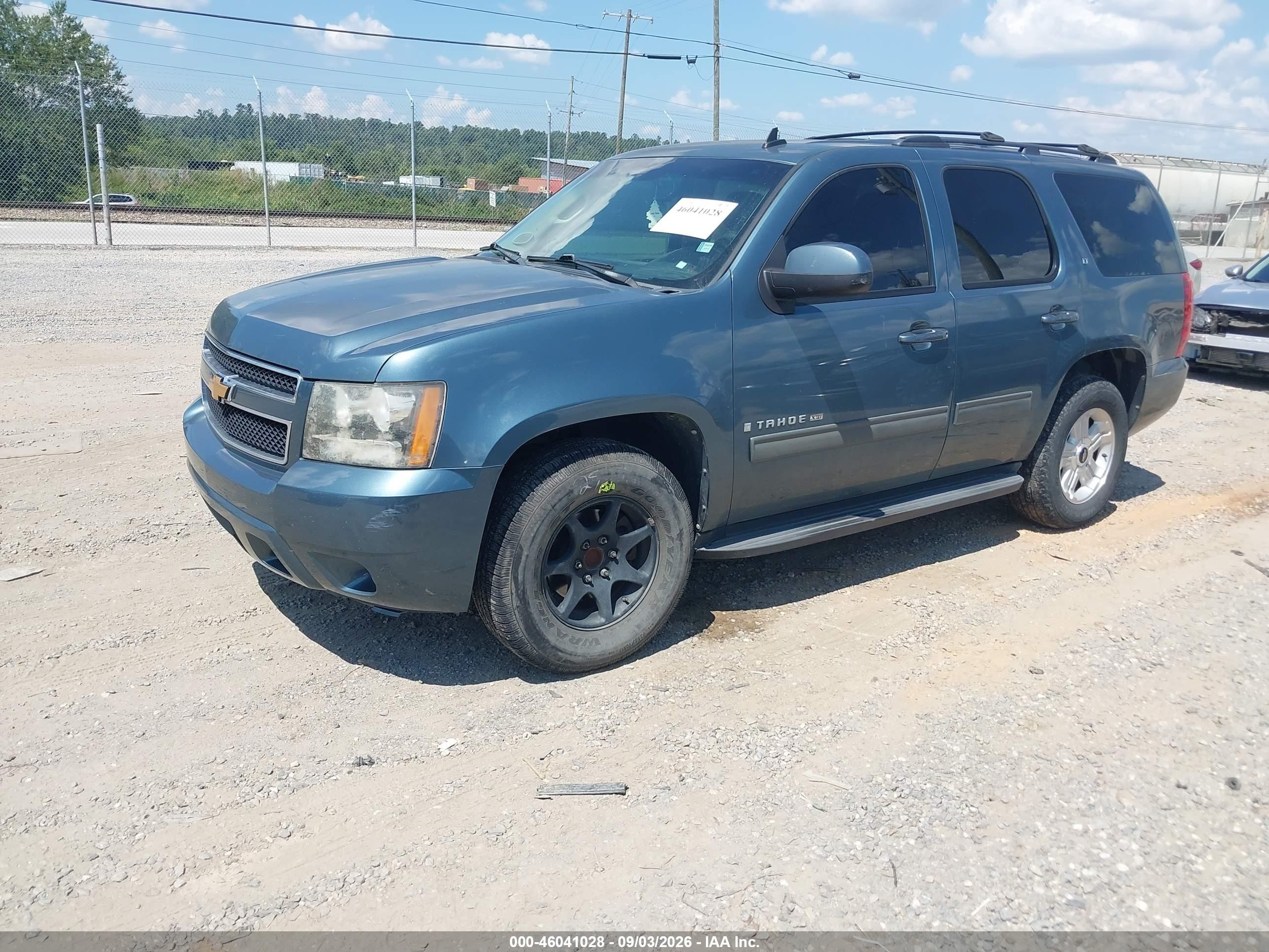 2009 Chevrolet Tahoe Lt1 Blue vin: 1GNEC23379R286265