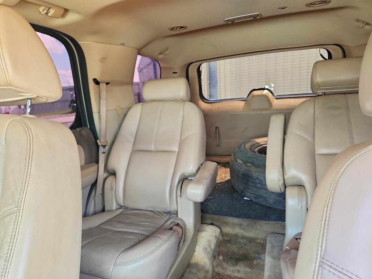 2009 Chevrolet Tahoe C1500 Lt Tan vin: 1GNEC23399R166872