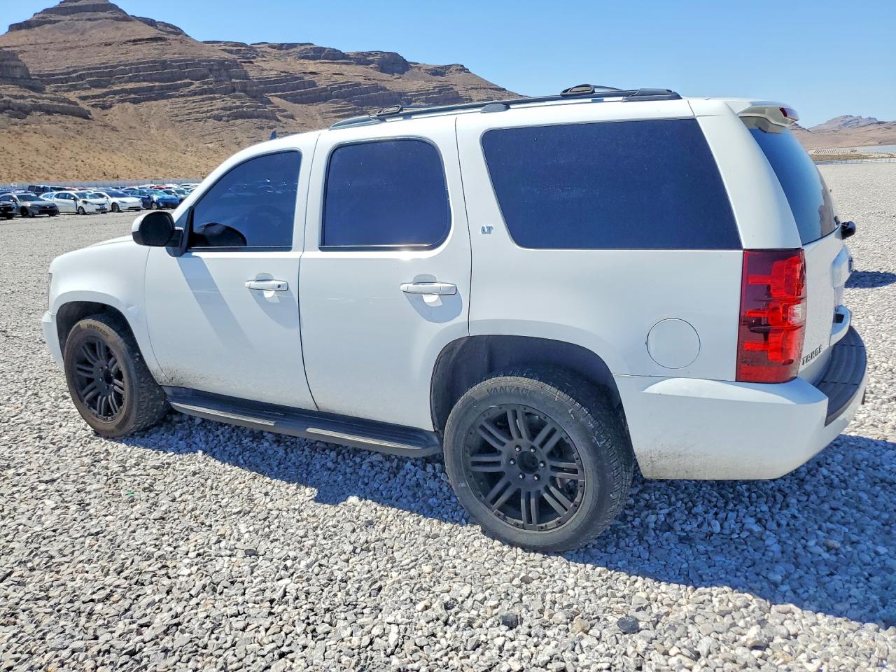 2009 Chevrolet Tahoe C1500 Lt White vin: 1GNEC23399R201636