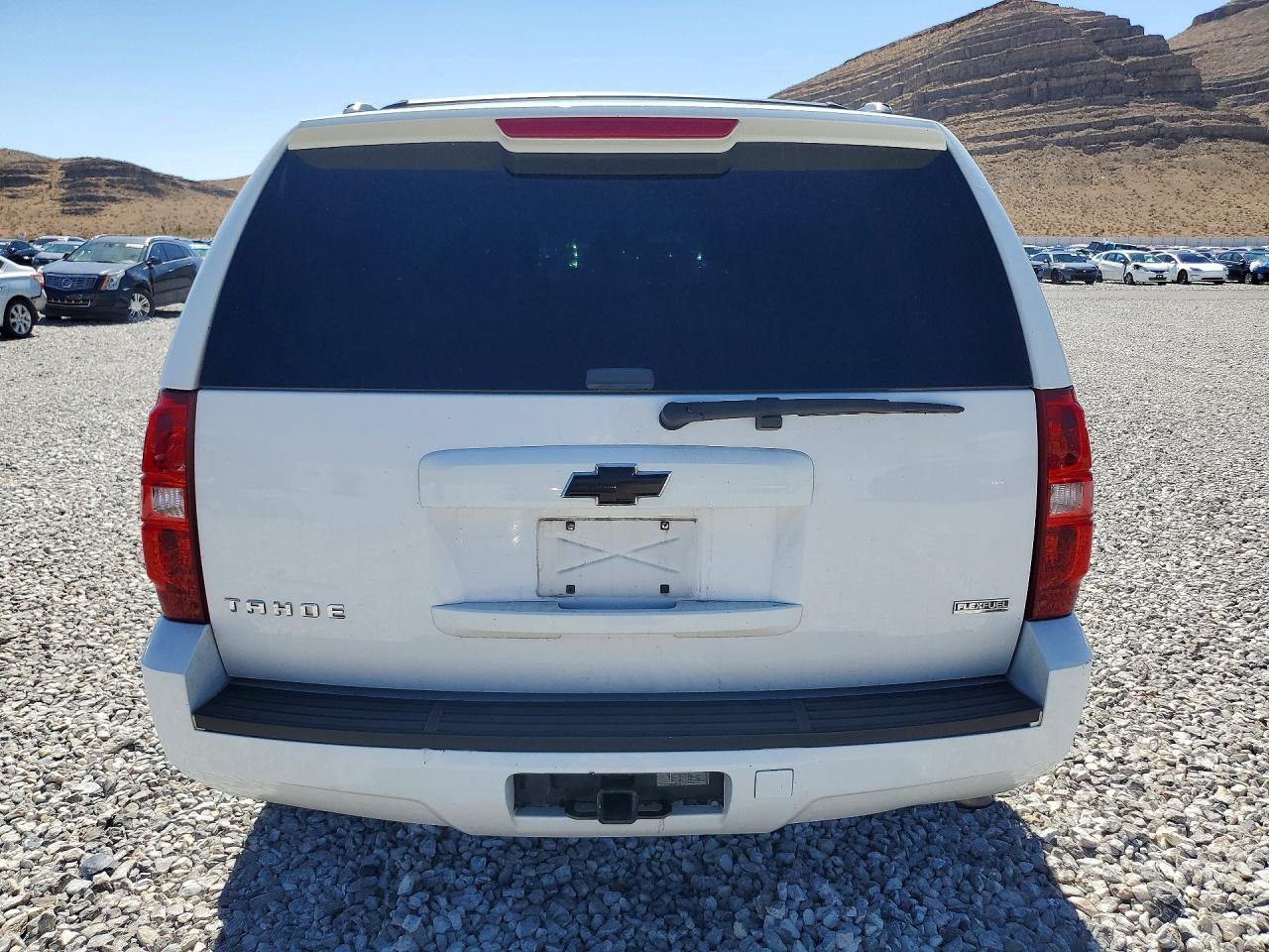 2009 Chevrolet Tahoe C1500 Lt White vin: 1GNEC23399R201636