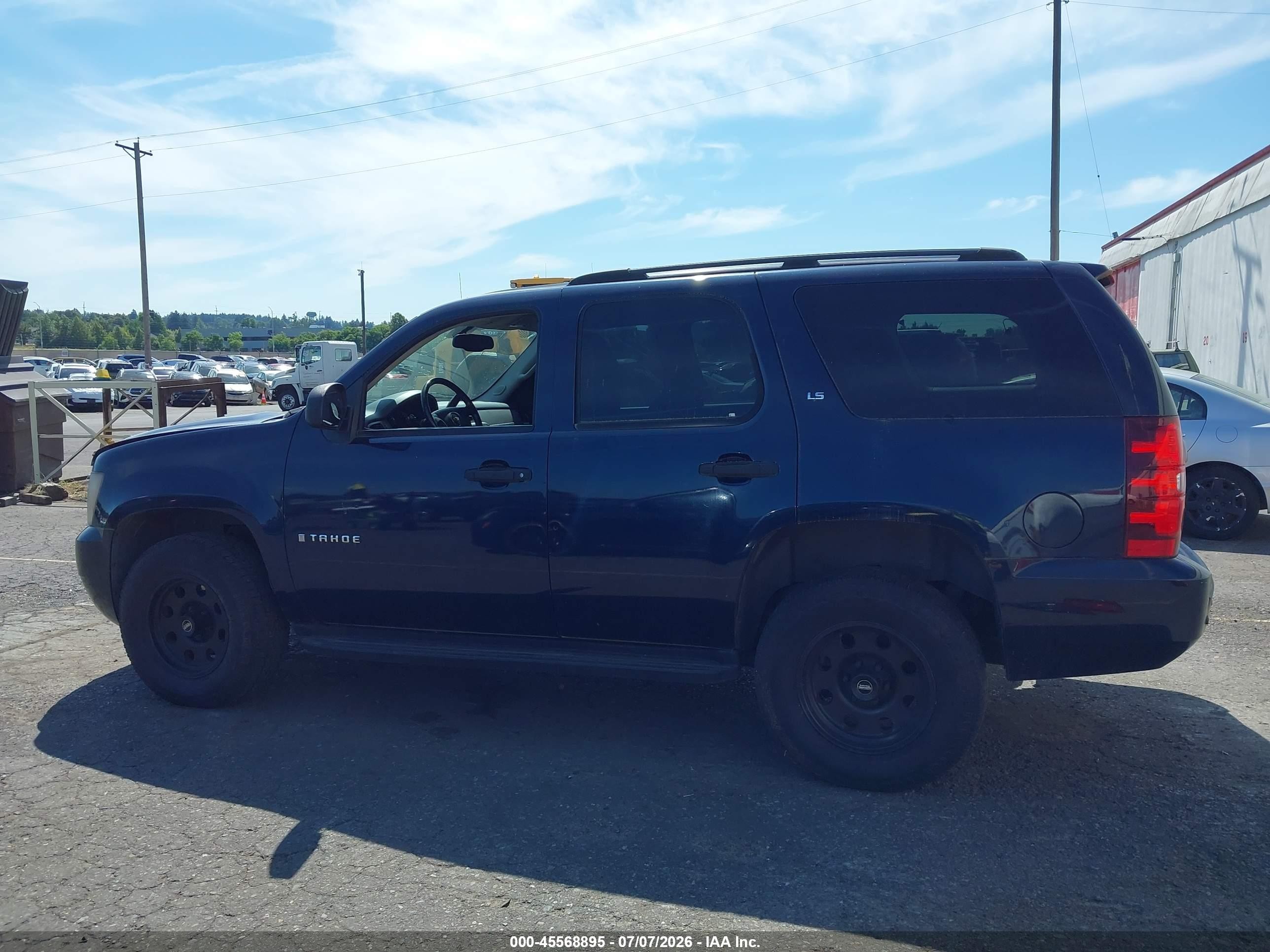2007 Chevrolet Tahoe Ls Blue vin: 1GNEK13027R151923