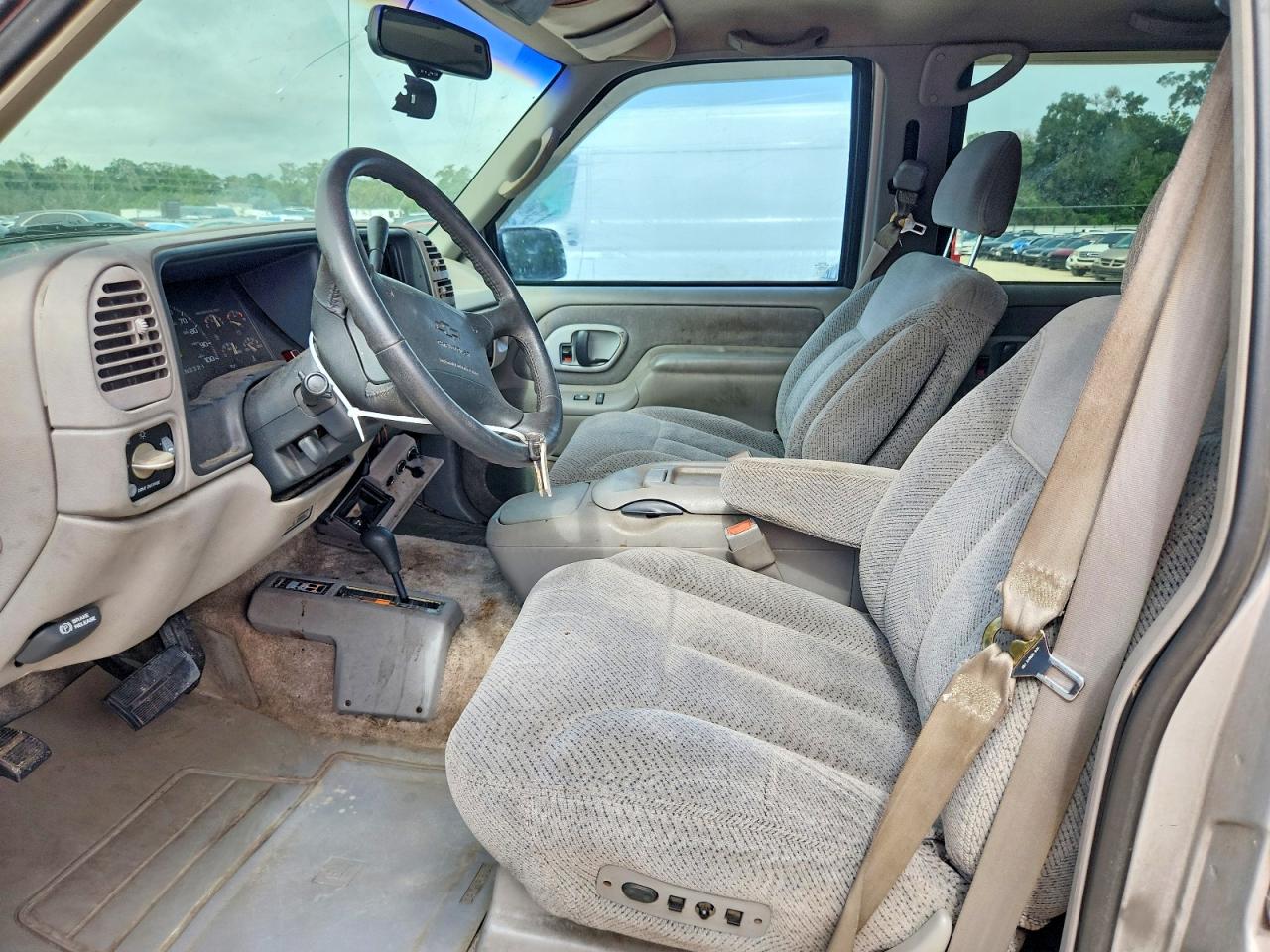 1995 Chevrolet Tahoe K1500 Silver vin: 1GNEK13K2SJ358627