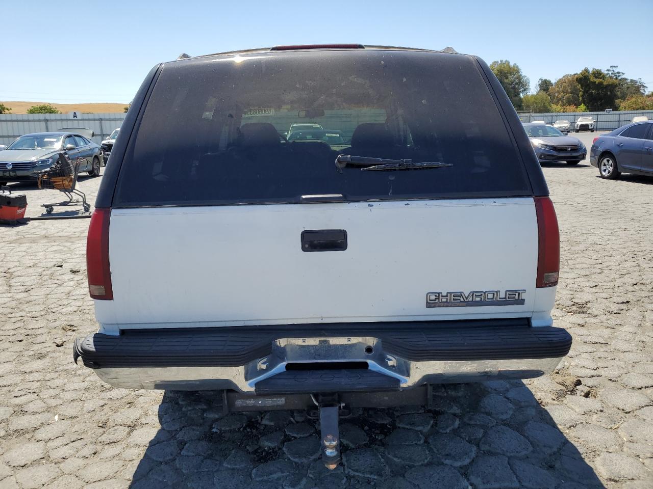 1995 Chevrolet Tahoe K1500 White vin: 1GNEK13K2SJ418115