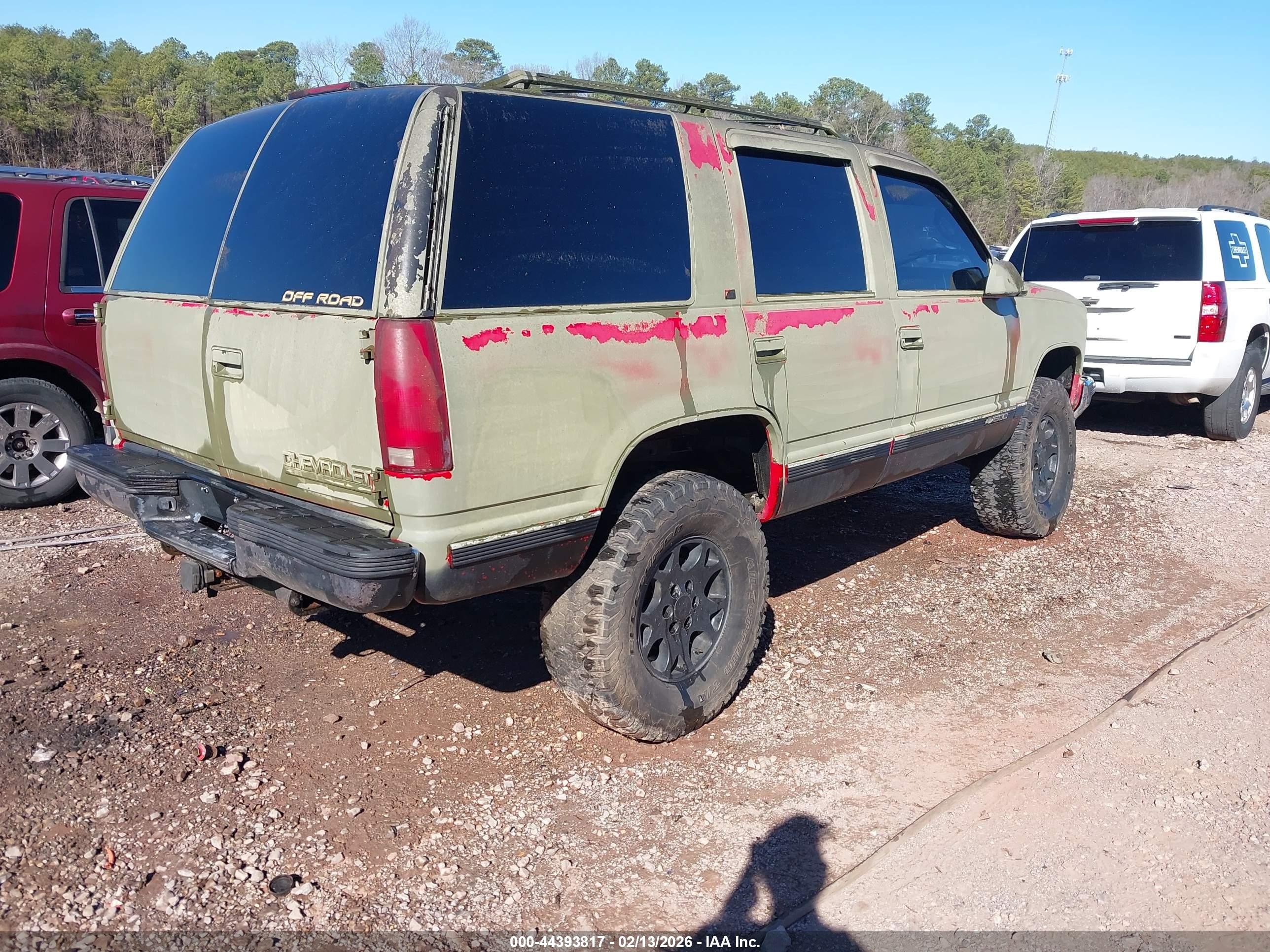 1995 Chevrolet Tahoe K1500 Red vin: 1GNEK13K3SJ415479