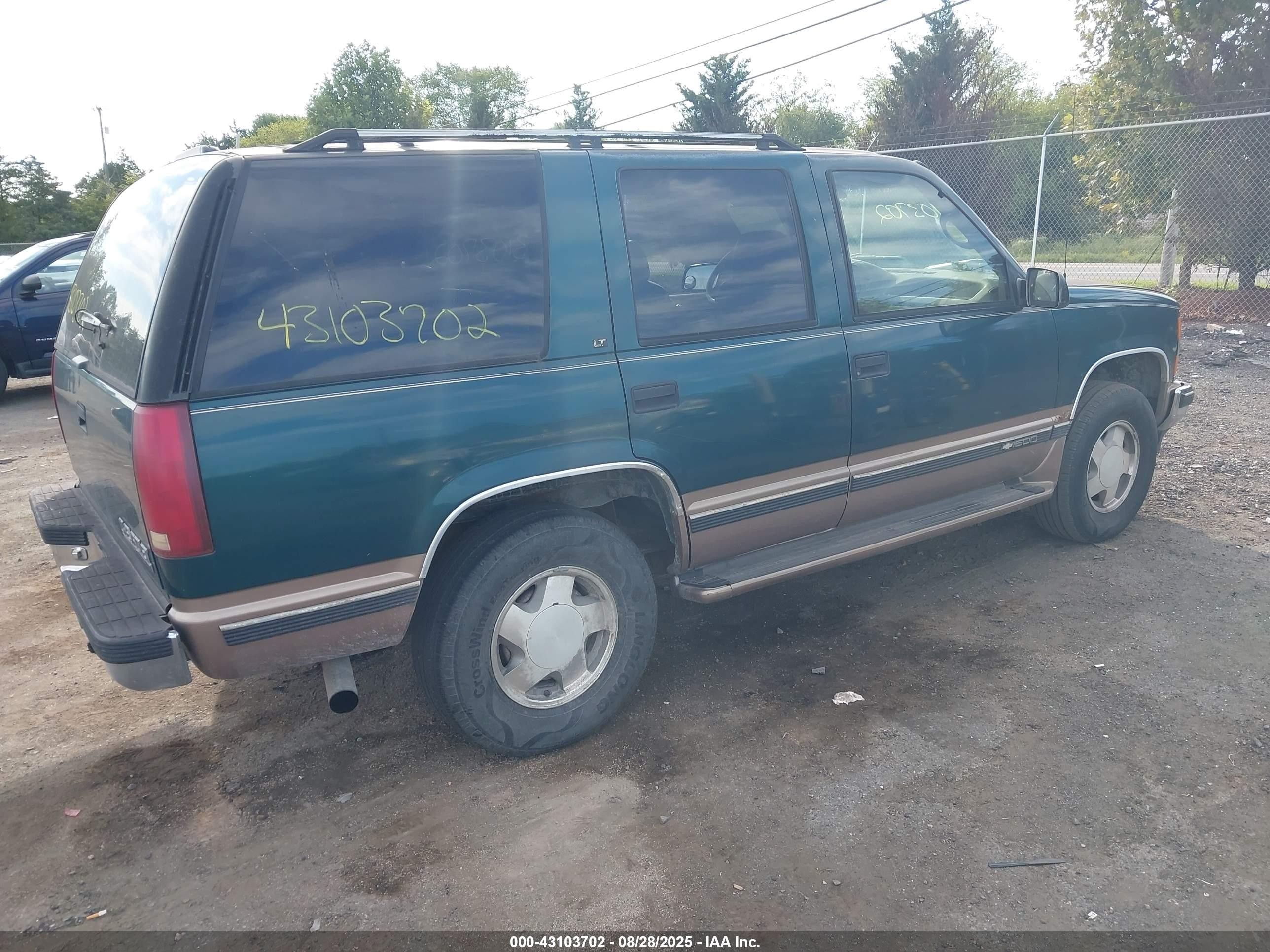 1995 Chevrolet Tahoe K1500 Зеленый vin: 1GNEK13K3SJ447655