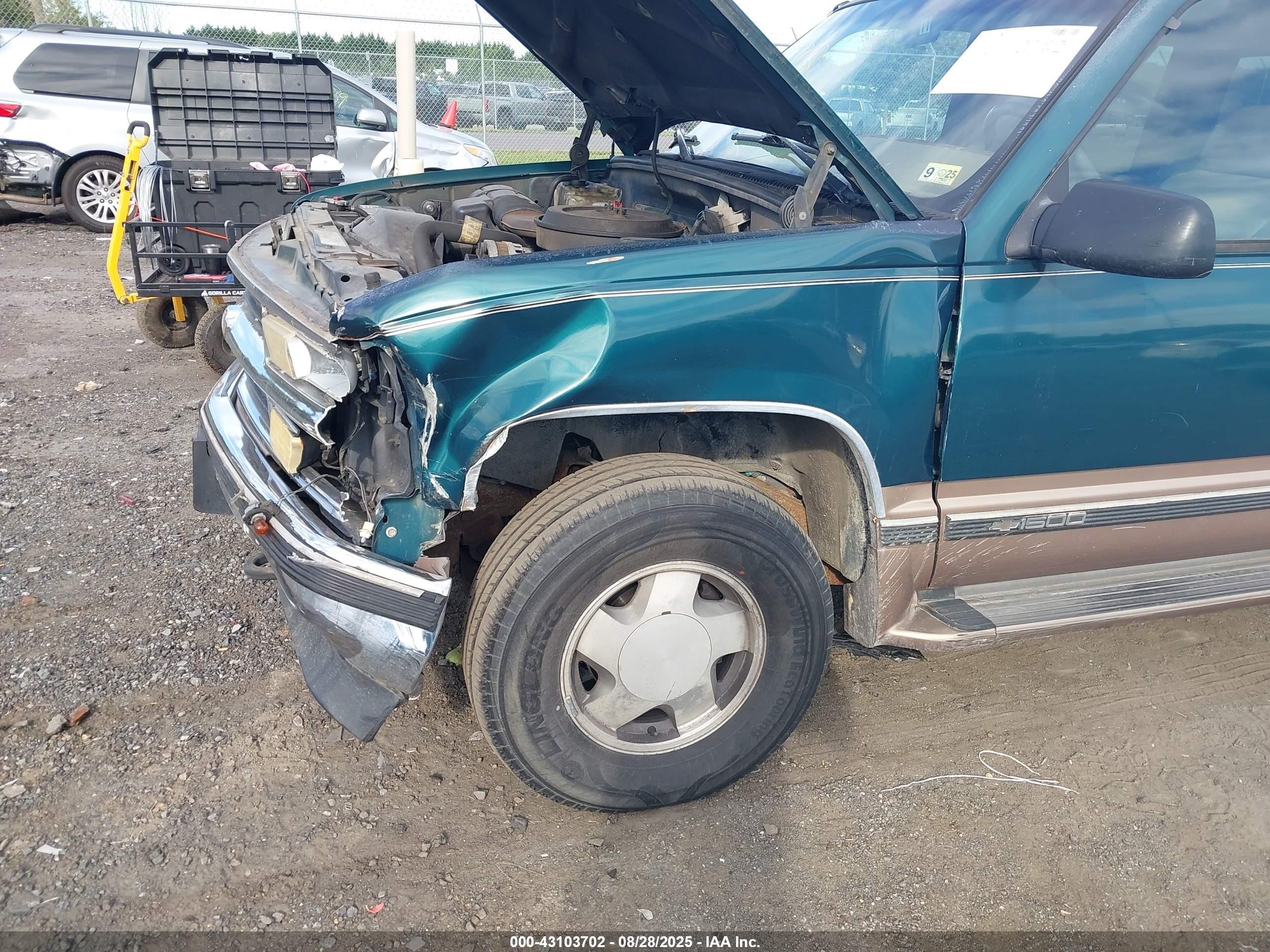 1995 Chevrolet Tahoe K1500 Зеленый vin: 1GNEK13K3SJ447655