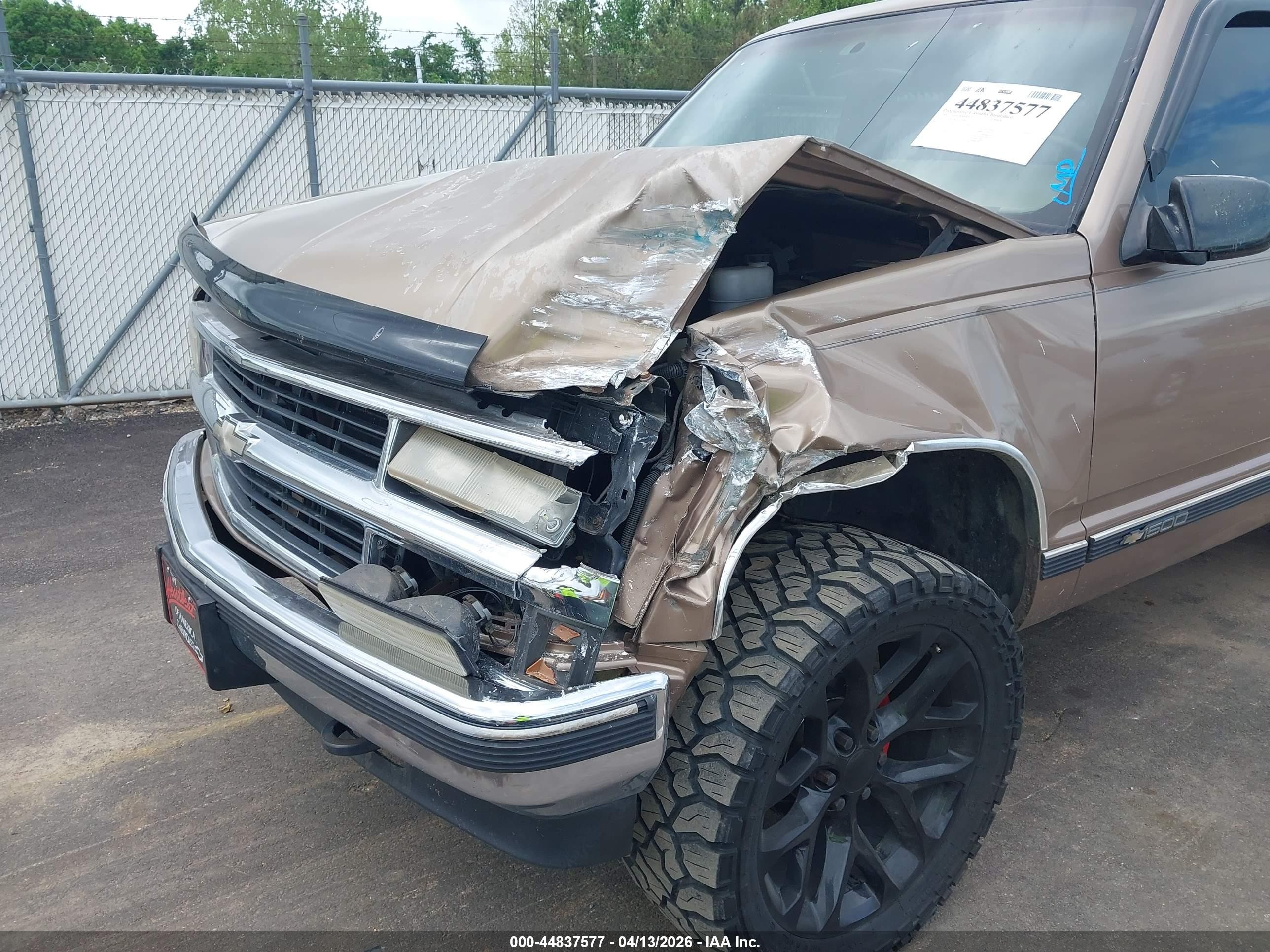 1995 Chevrolet Tahoe K1500 Gold vin: 1GNEK13K5SJ430906