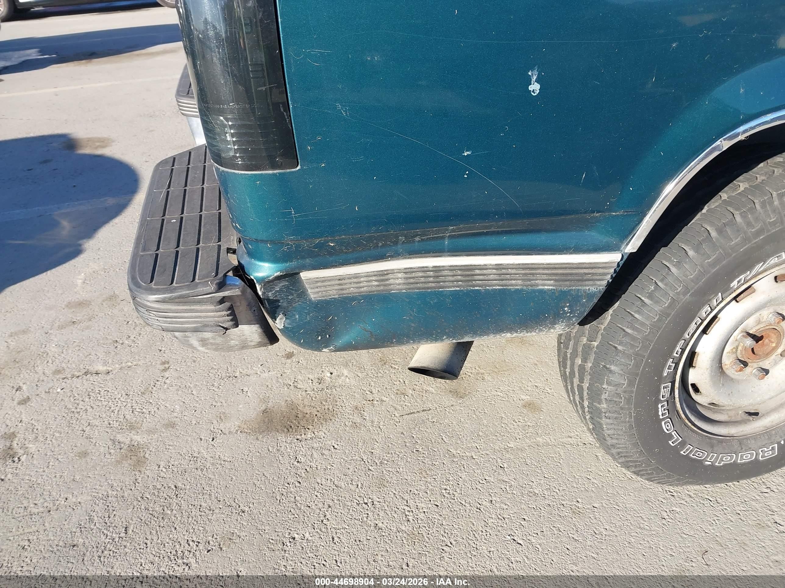 1995 Chevrolet Tahoe K1500 Зеленый vin: 1GNEK13K6SJ362180