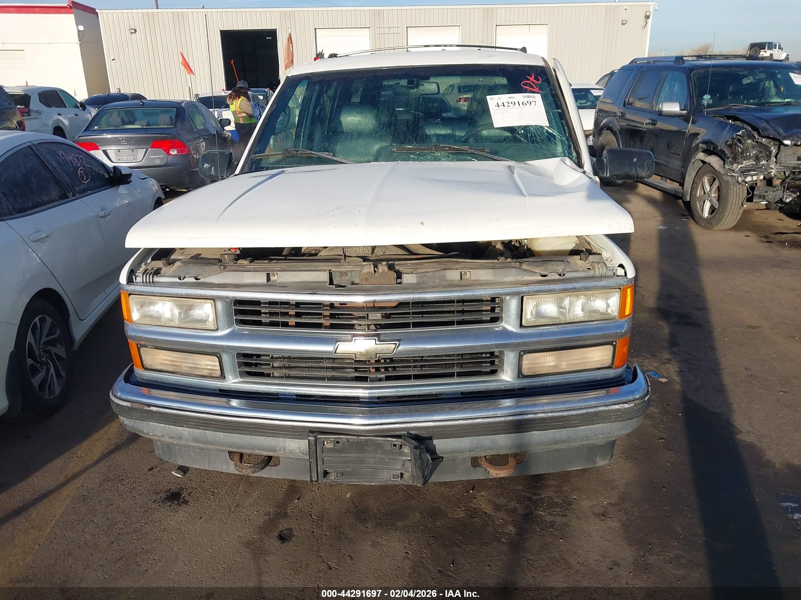 1995 Chevrolet Tahoe K1500 White vin: 1GNEK13K7SJ449246