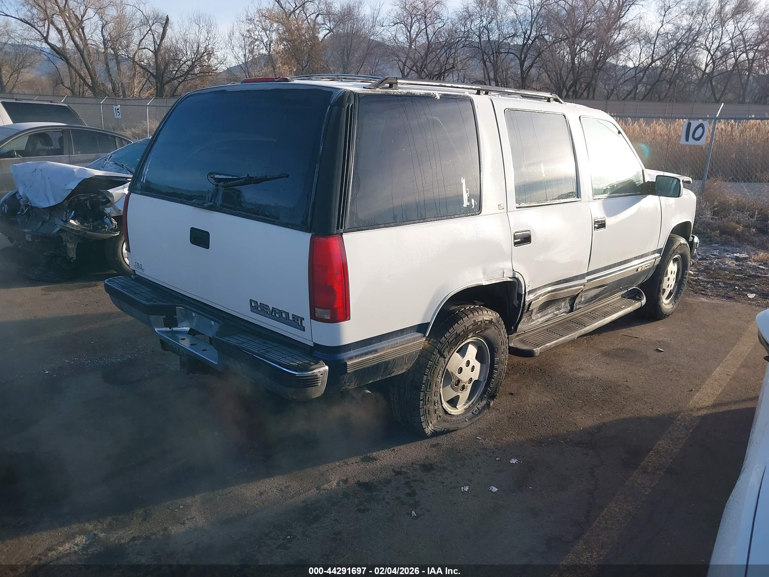 1995 Chevrolet Tahoe K1500 White vin: 1GNEK13K7SJ449246