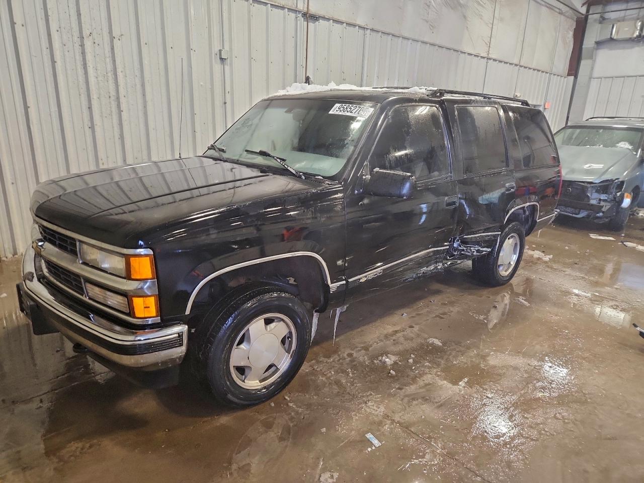 1996 Chevrolet Tahoe K1500 Black vin: 1GNEK13R0TJ369866