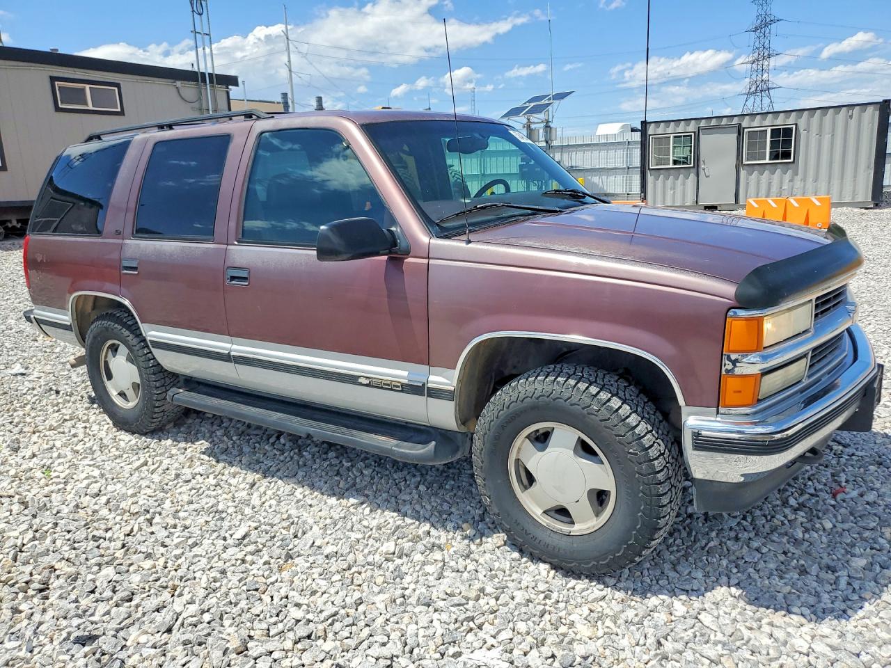 1997 Chevrolet Tahoe K1500 Burgundy vin: 1GNEK13R0VJ408233
