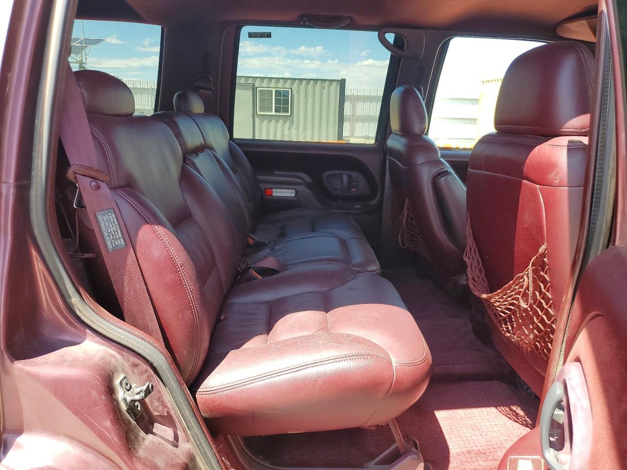 1997 Chevrolet Tahoe K1500 Burgundy vin: 1GNEK13R0VJ408233