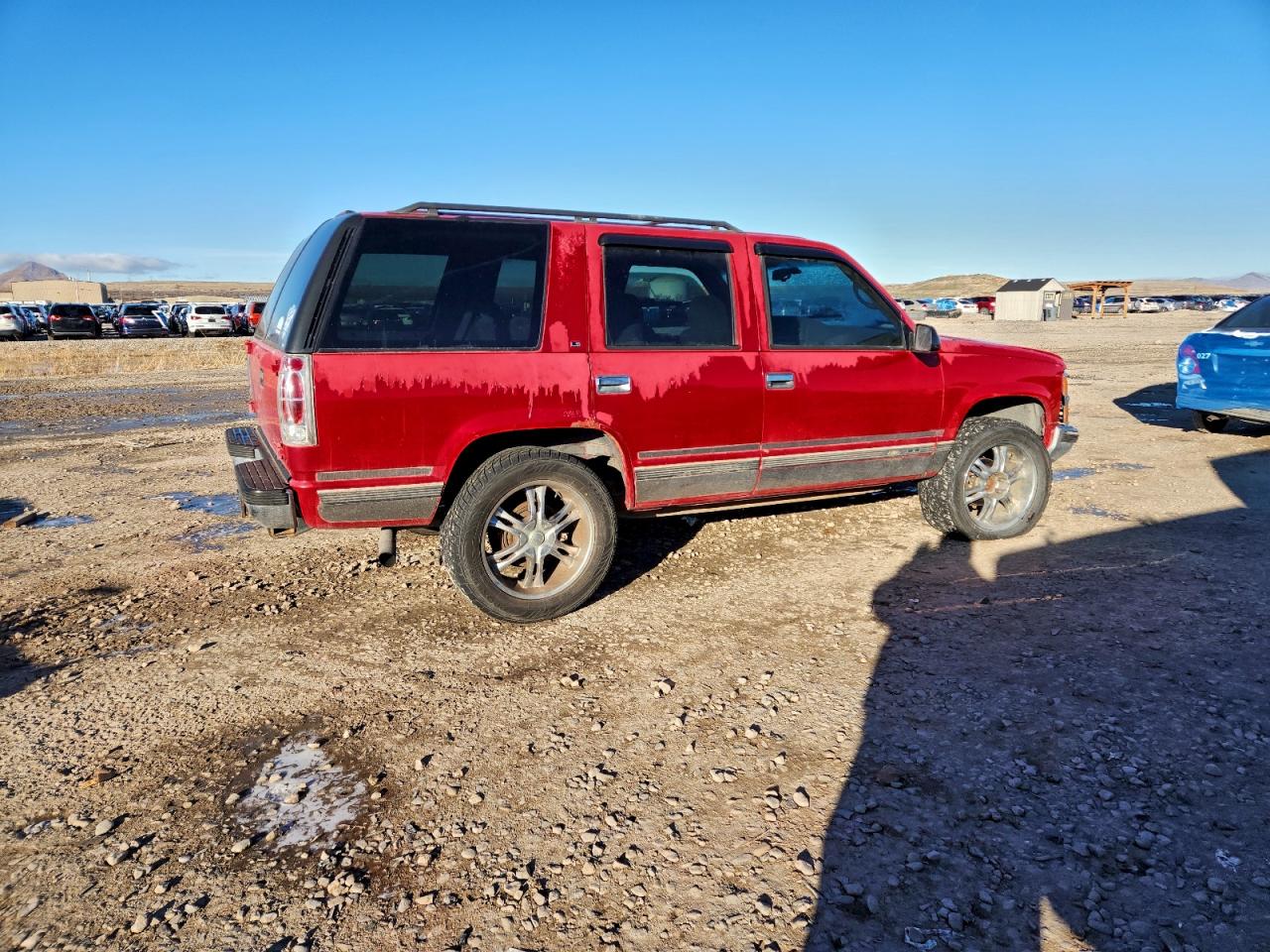 1996 Chevrolet Tahoe K1500 Red vin: 1GNEK13R1TJ398065
