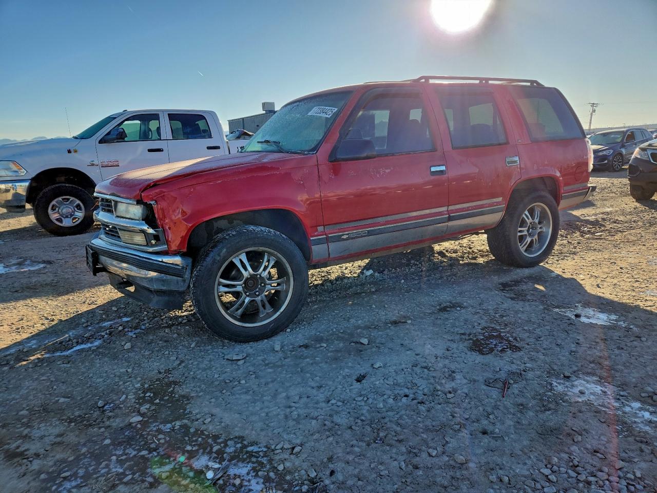 1996 Chevrolet Tahoe K1500 Red vin: 1GNEK13R1TJ398065