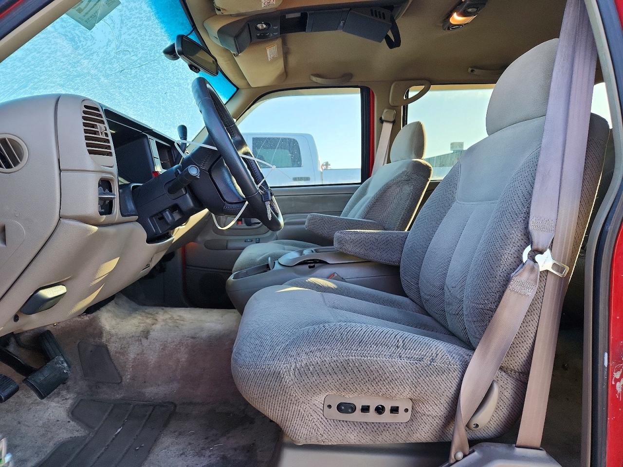 1996 Chevrolet Tahoe K1500 Red vin: 1GNEK13R1TJ398065