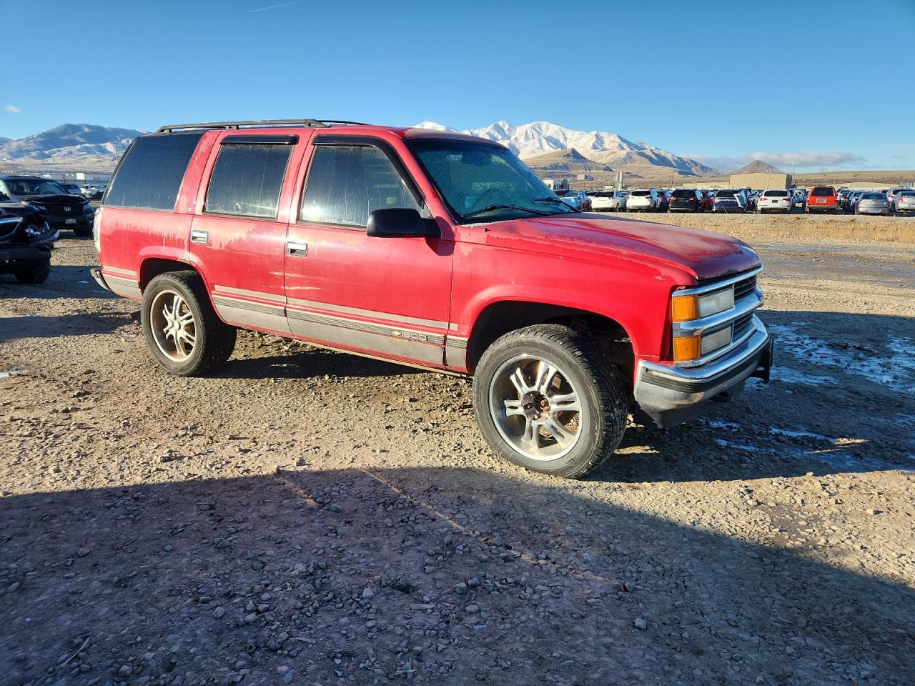 1996 Chevrolet Tahoe K1500 Red vin: 1GNEK13R1TJ398065