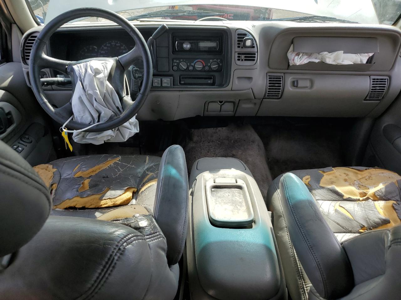 1998 Chevrolet Tahoe K1500 Silver vin: 1GNEK13R1WJ345984