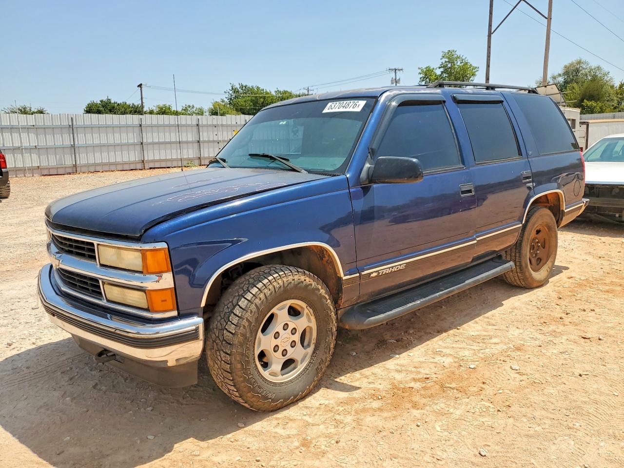 1999 Chevrolet Tahoe K1500 Blue vin: 1GNEK13R1XJ452812