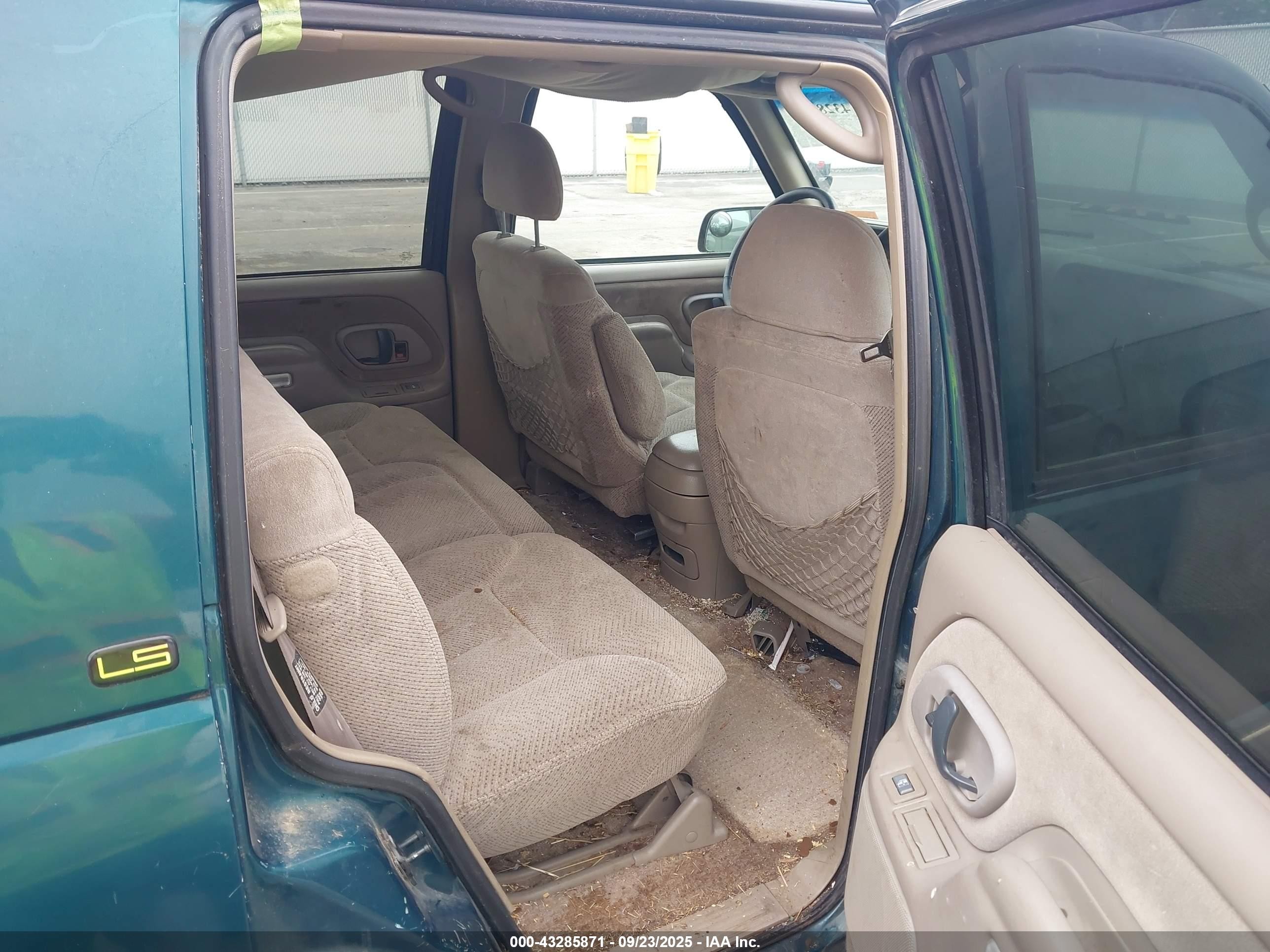 1998 Chevrolet Tahoe Ls Green vin: 1GNEK13R2WJ336615