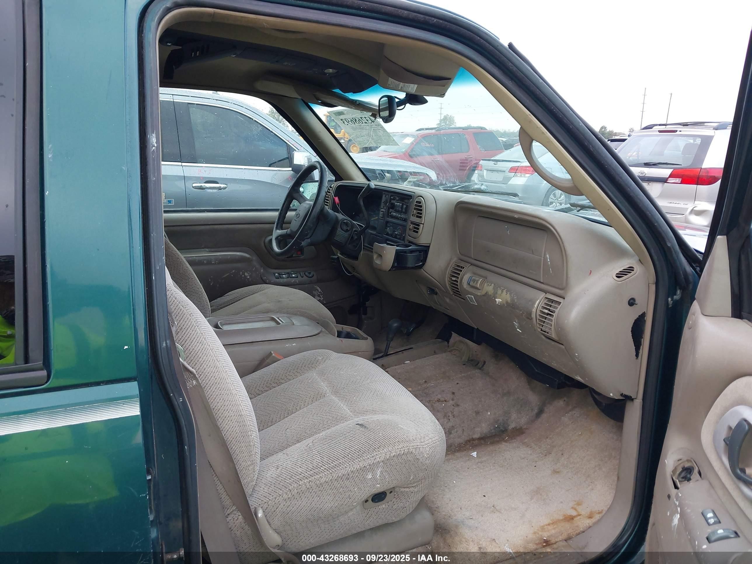 1998 Chevrolet Tahoe Ls Green vin: 1GNEK13R2WJ368898
