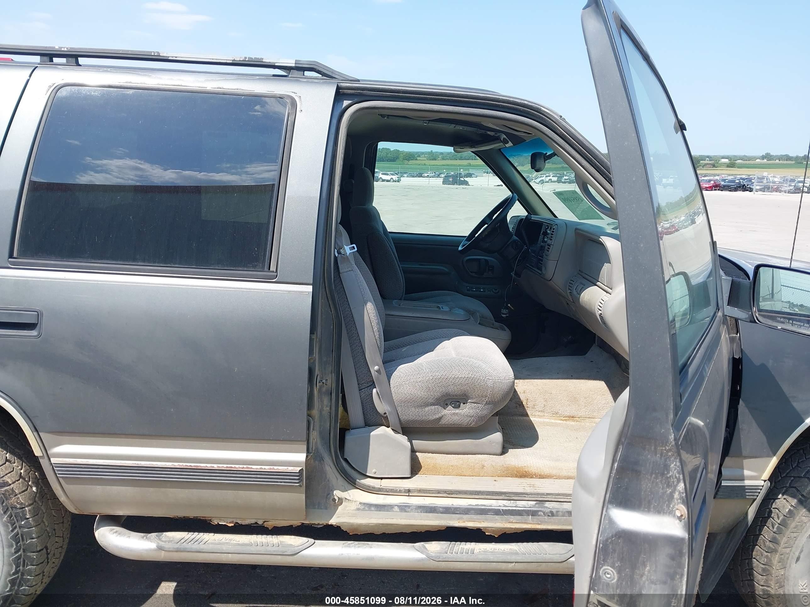 1999 Chevrolet Tahoe Ls Gray vin: 1GNEK13R2XJ363220