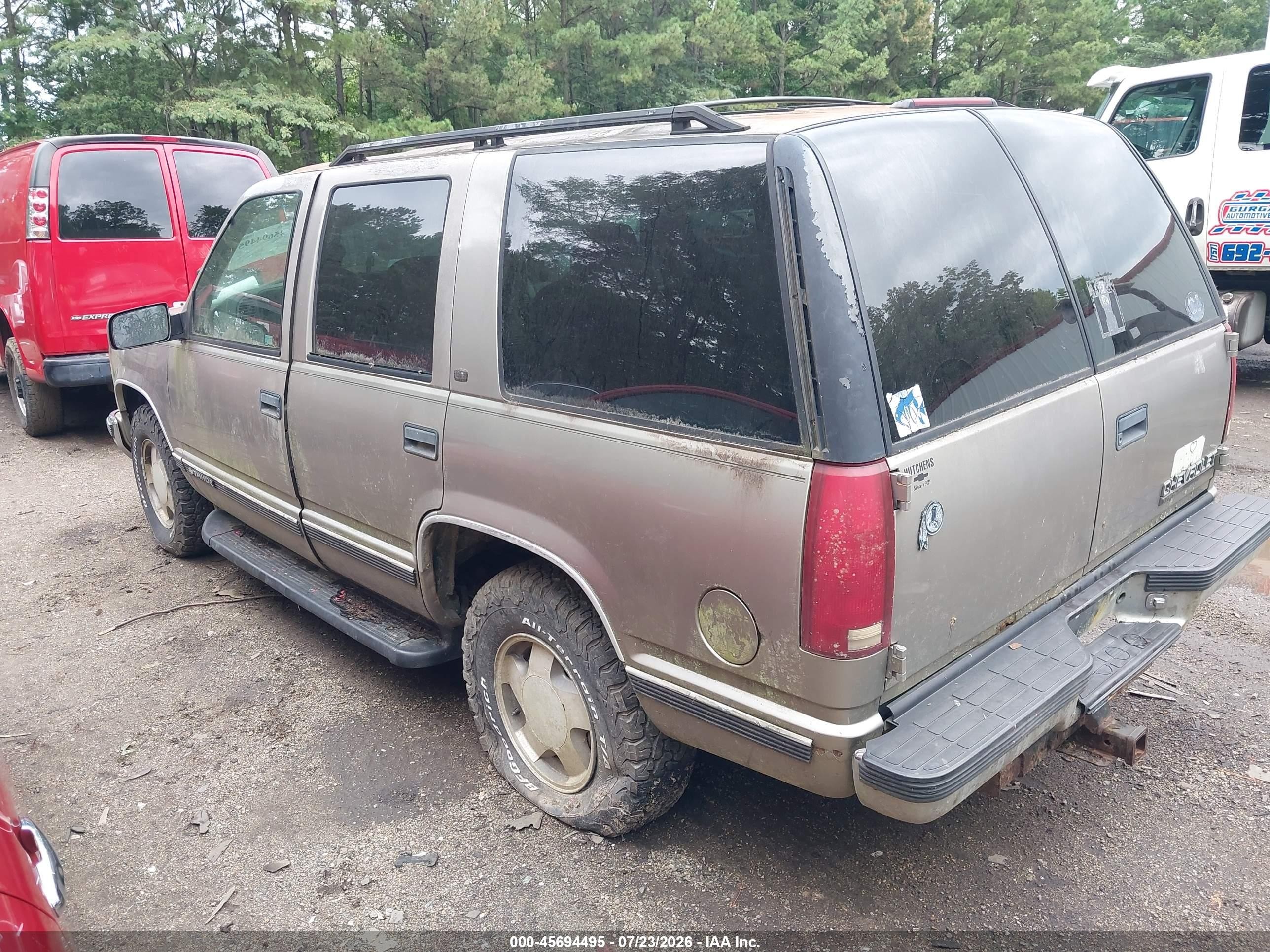 1999 Chevrolet Tahoe Ls Gold vin: 1GNEK13R2XJ498956